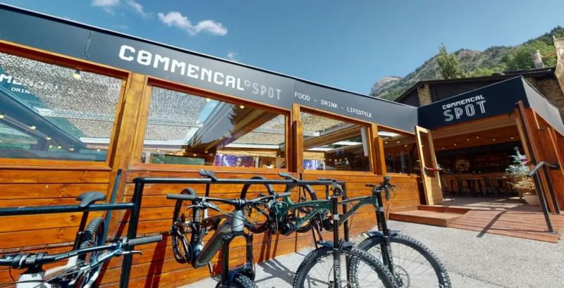 360° virtual tour: Le Spot