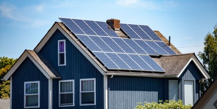 O que é energia solar fotovoltaica - Sistemas conectados ou on grid com geração distribuída O que é energia solar fotovoltaica - Sistemas conectados ou on grid com geração distribuída