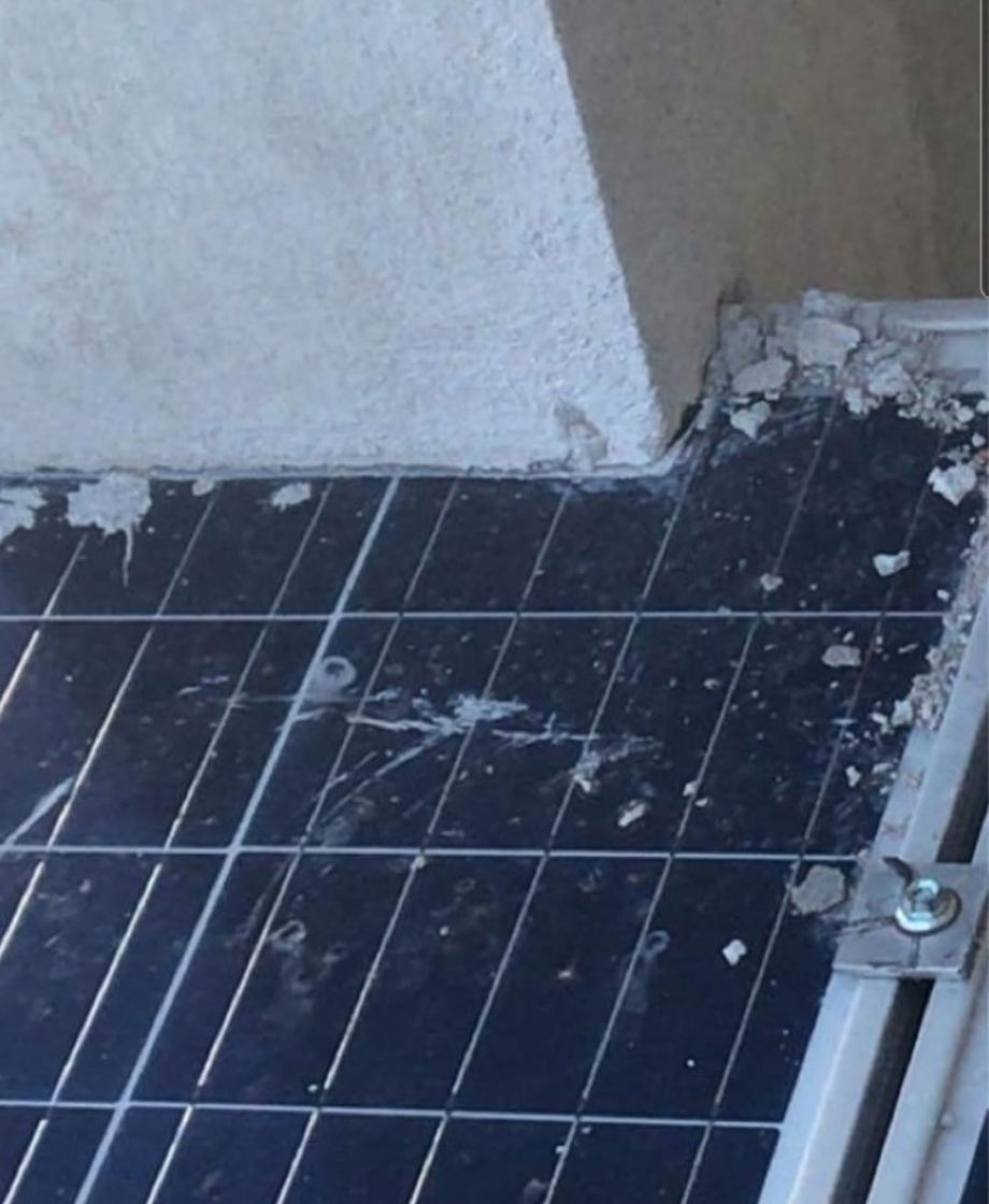 Painel solar cortado pelo instalador