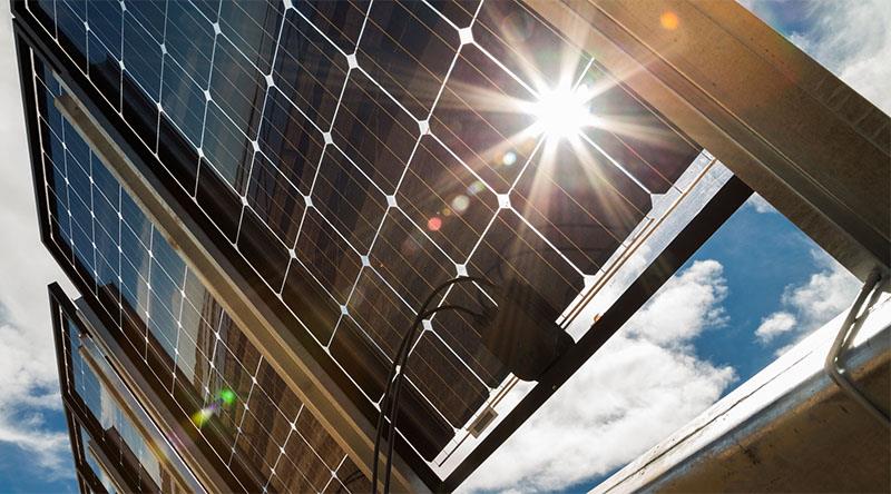 Módulo Fotovoltaico Bifacial: Entenda Essa Tecnologia - E4 Renováveis