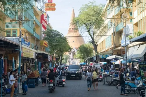 Nakhon Pathom with Phra Pathom Chedi in the background