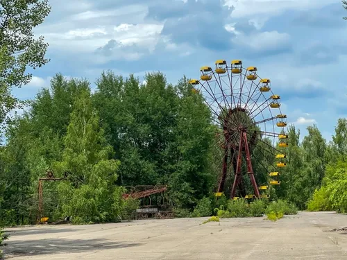 Big wheel at Pripyat amusement park, Ukraine