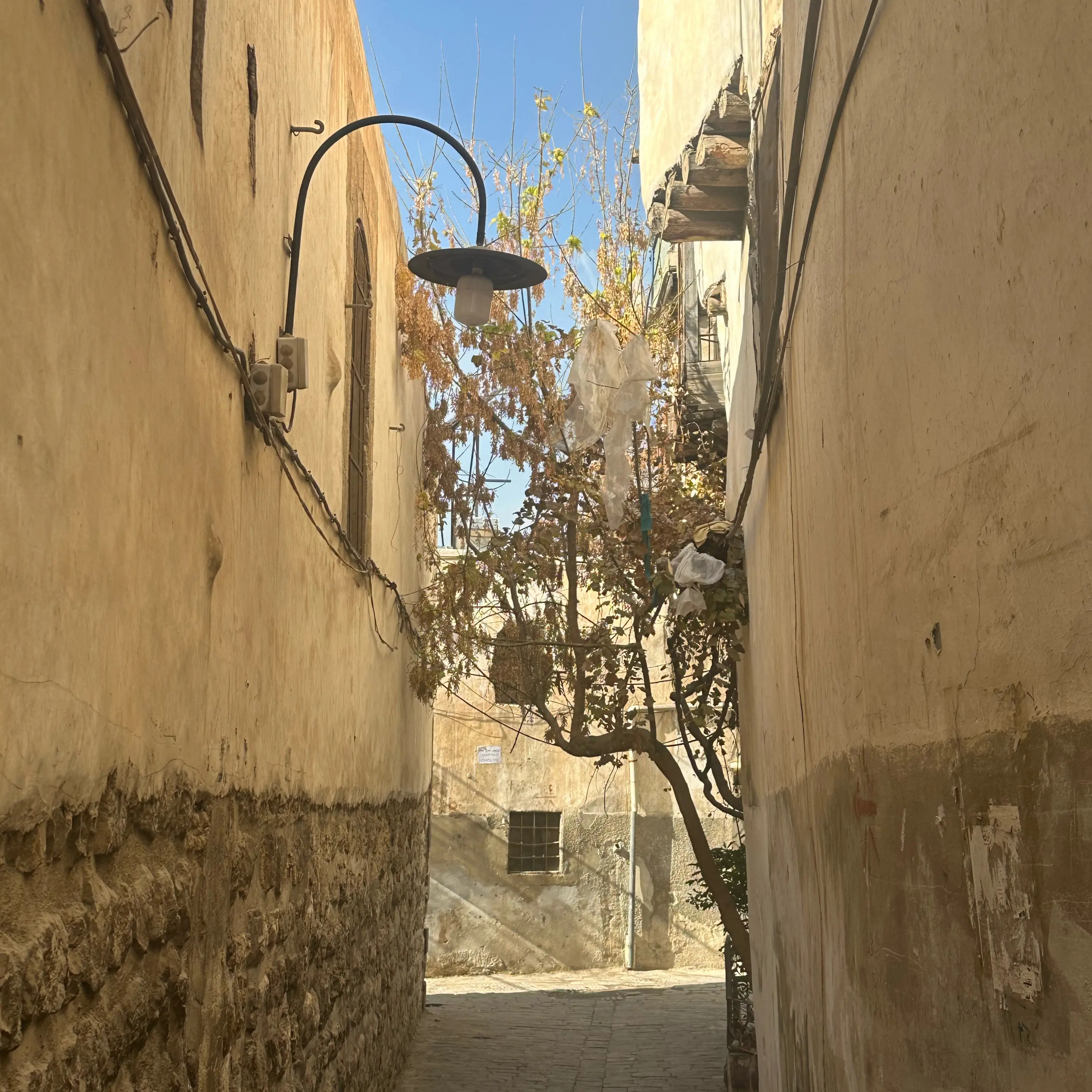 Narrow back streets of Damascus