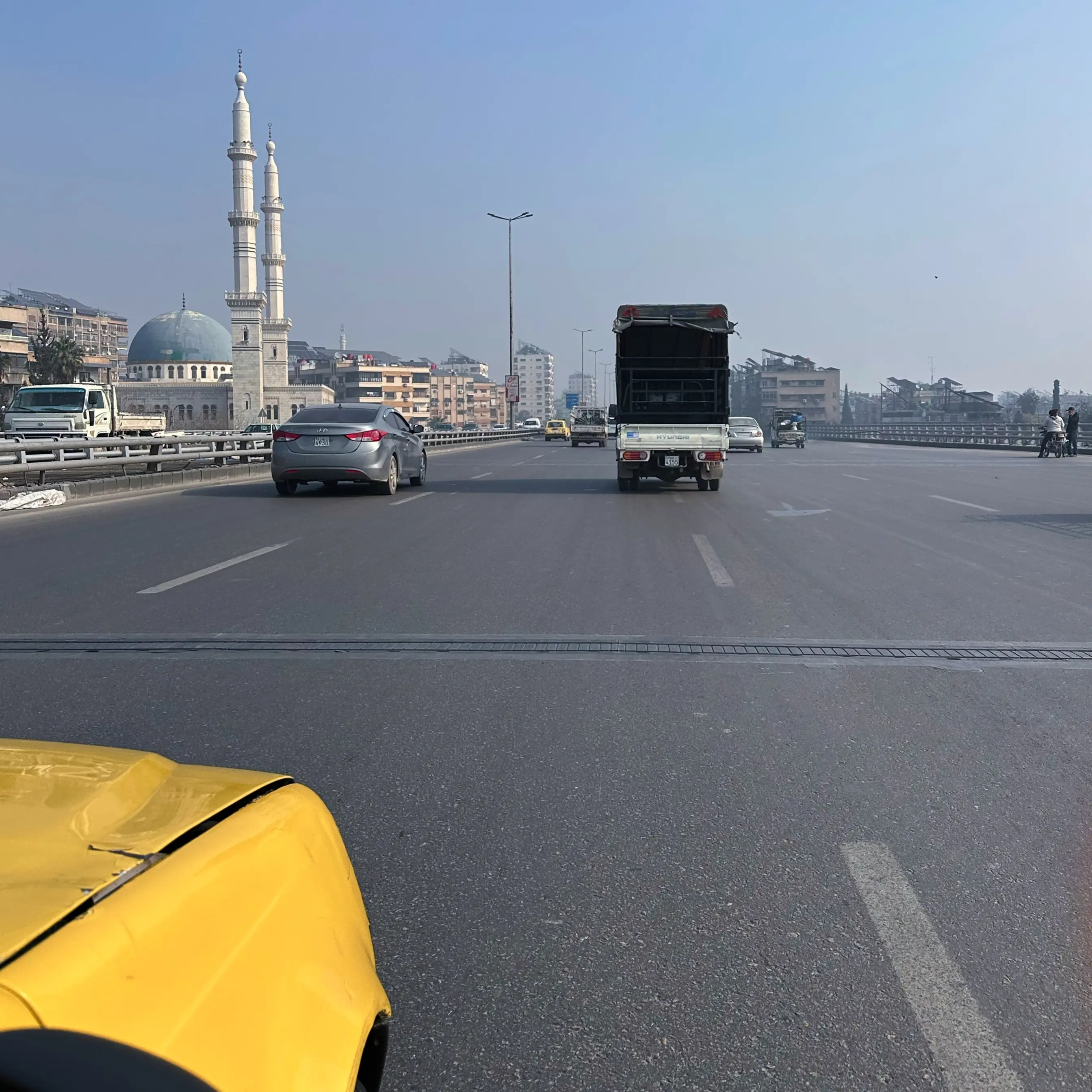 Road to Damascus airport