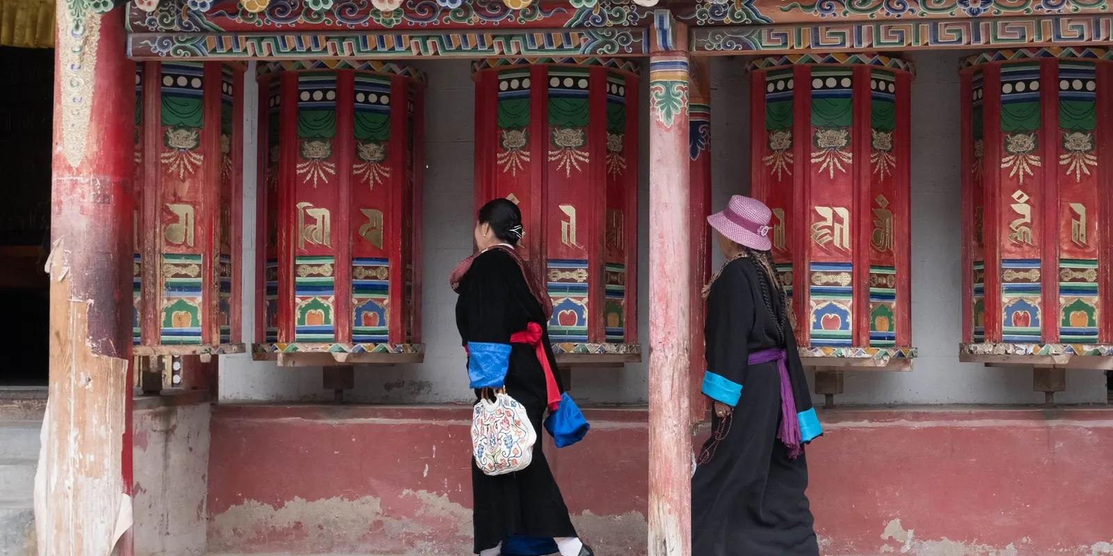 Visiting a Tibetan Monastery