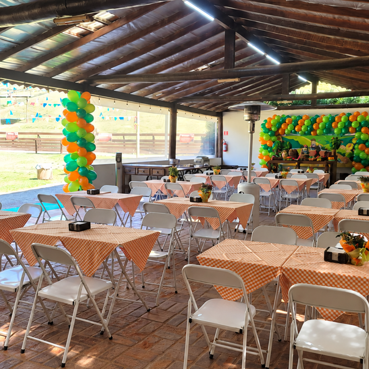 Festa de aniversário na fazendinha
