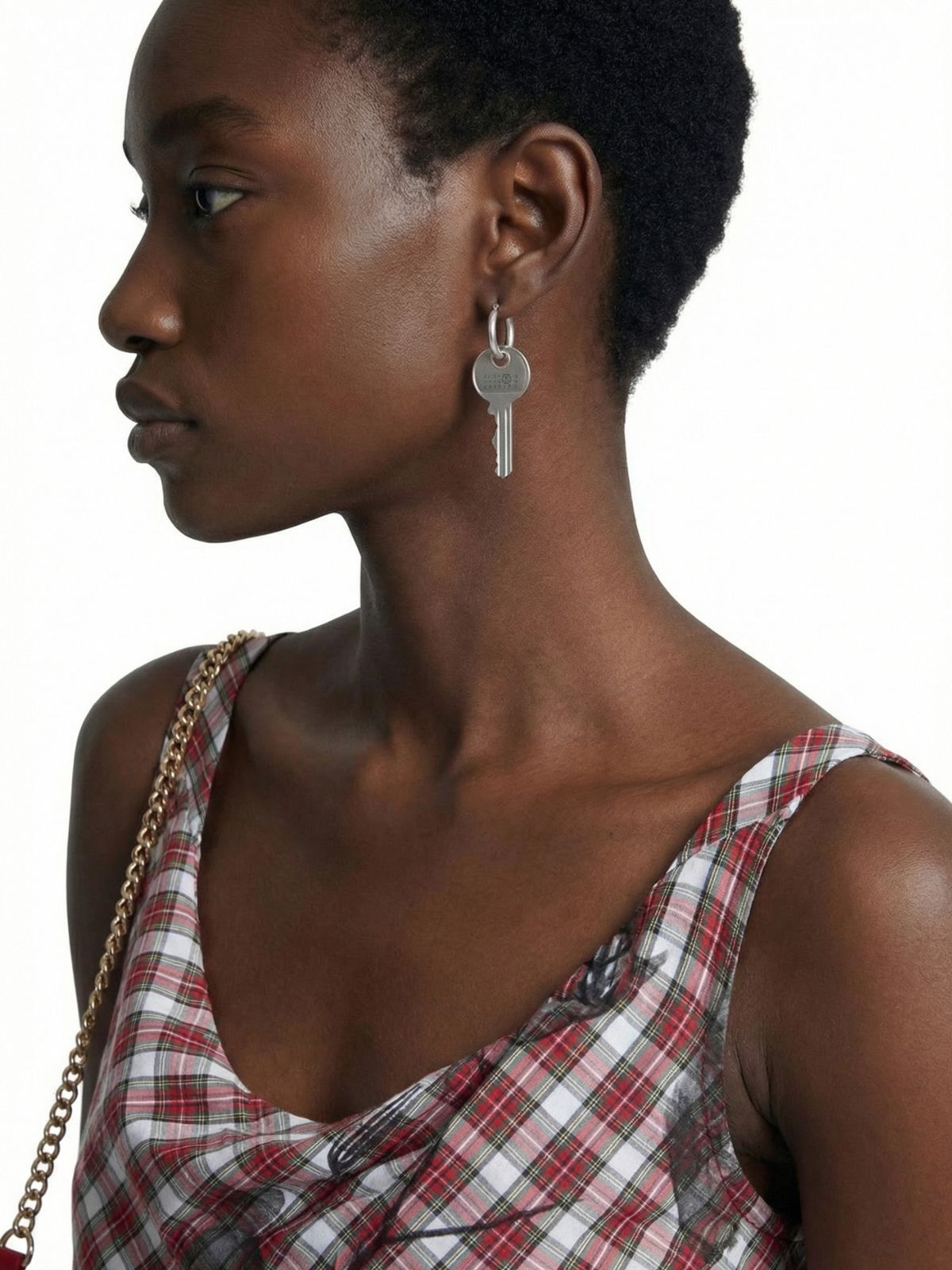 VIRTUAL TRY ON SHOOTING ON MODEL