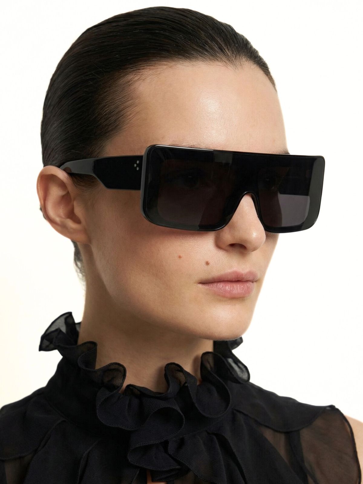 VIRTUAL TRY ON SHOOTING ON MODEL