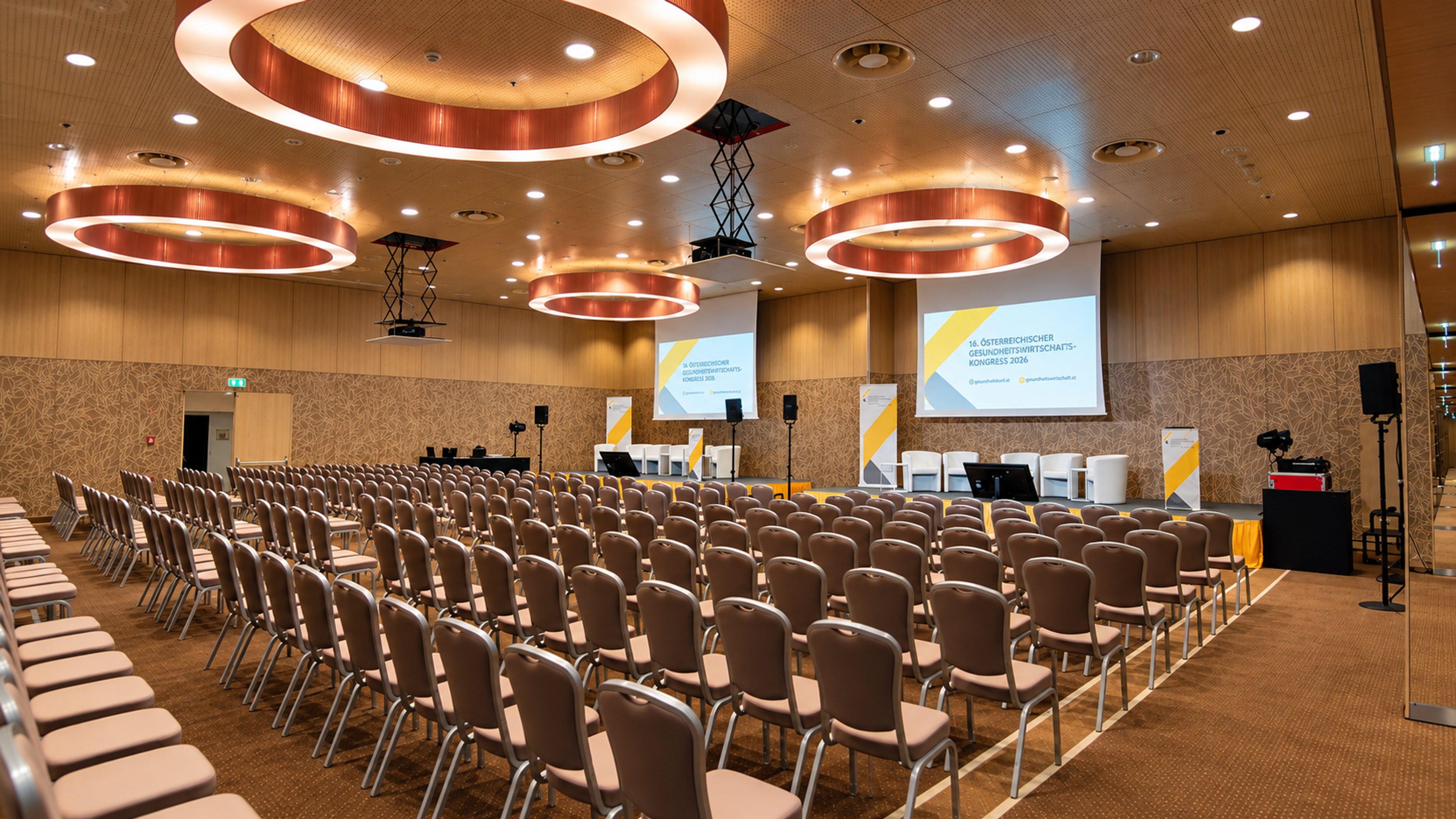 Konferenztechnik auf höchstem Niveau – Bild 1