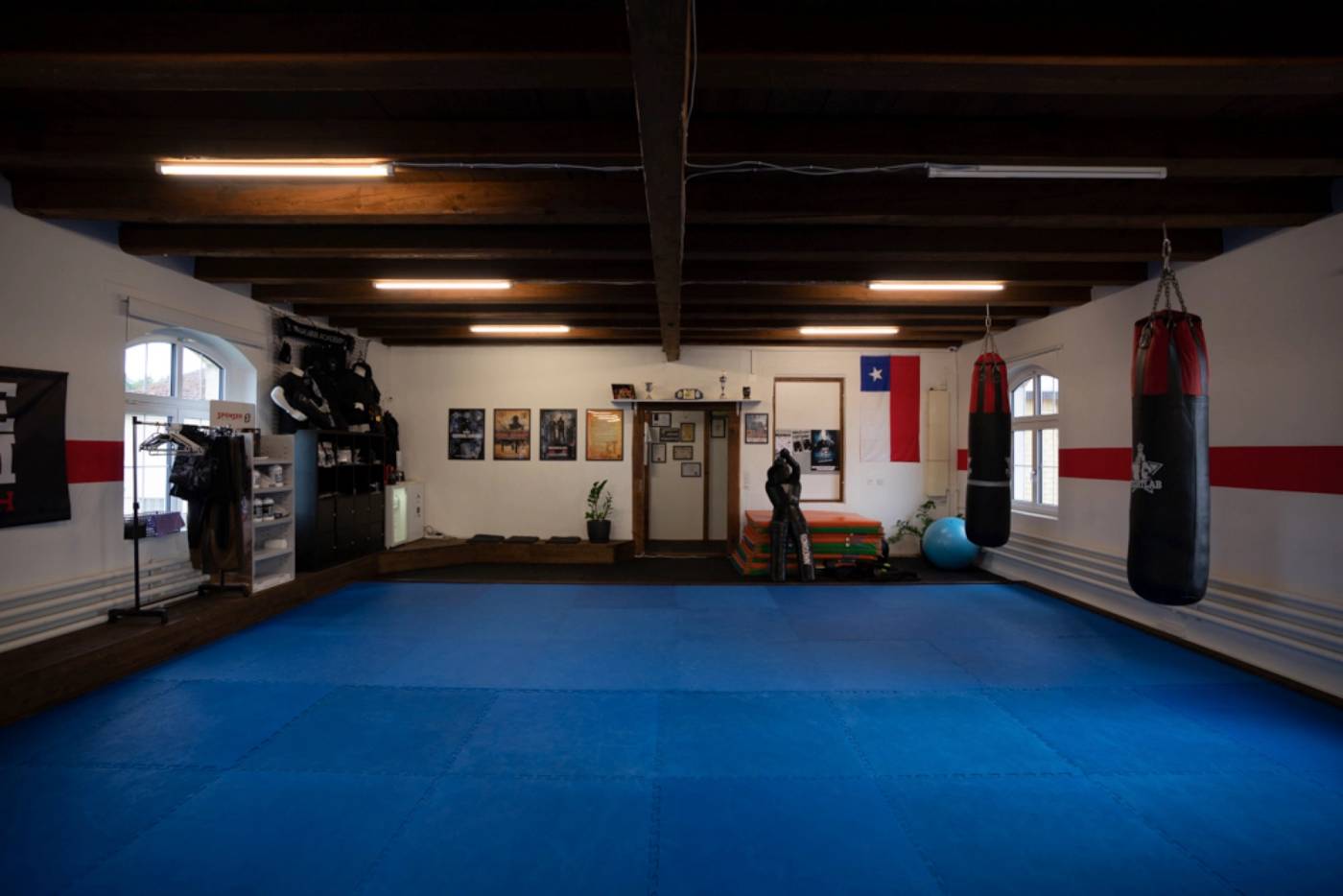 Dojo (Ansicht vom Trainingsbereich)