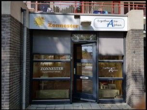 Entree van Praktijk Zonnester in Alphen aan den Rijn