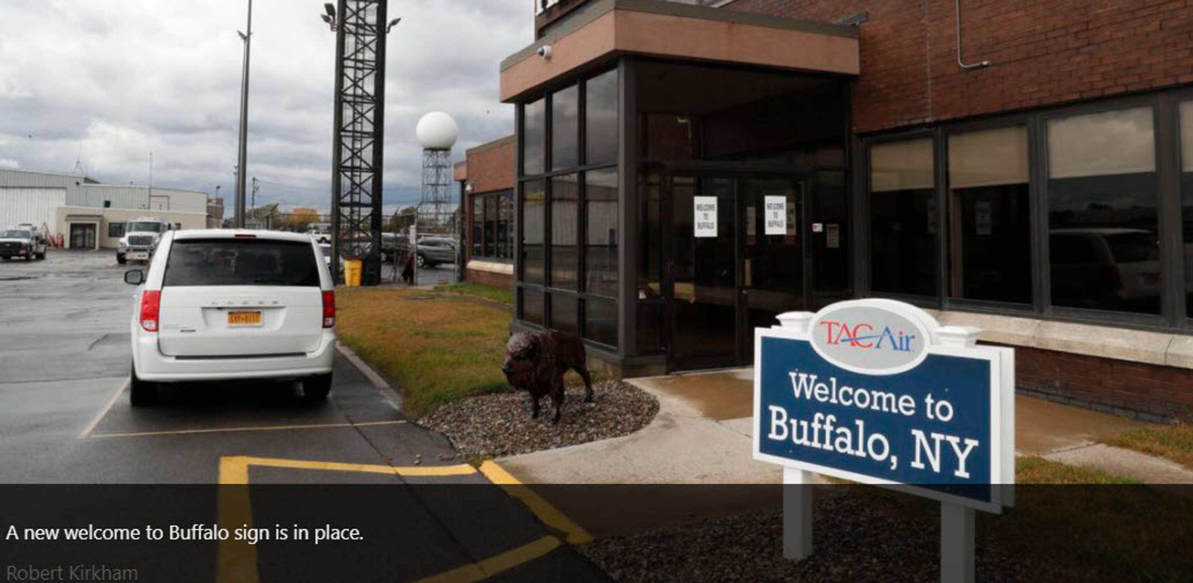 Firm replacing Prior Aviation wants to make airport 'presentable gateway' to Buffalo