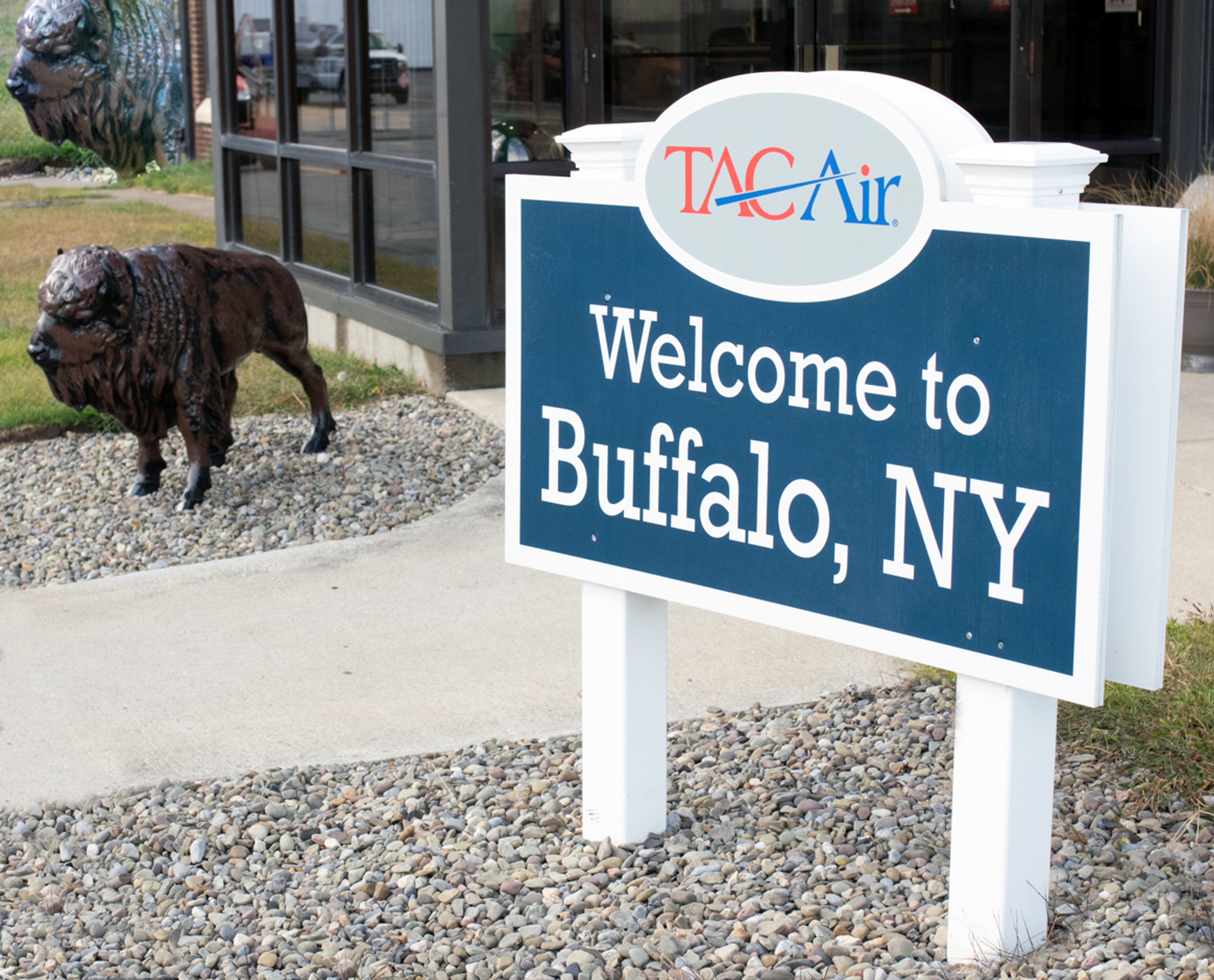 TAC Air Expands Far North With Acquisition of Prior Aviation FBO At Buffalo Niagara International Airport