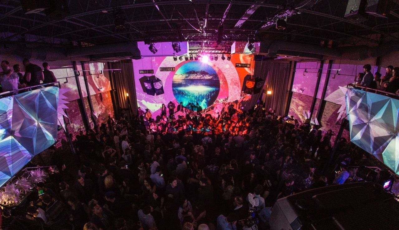 Chop Shop Chicago concert with crowd