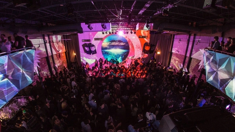 Chop Shop Chicago concert with crowd