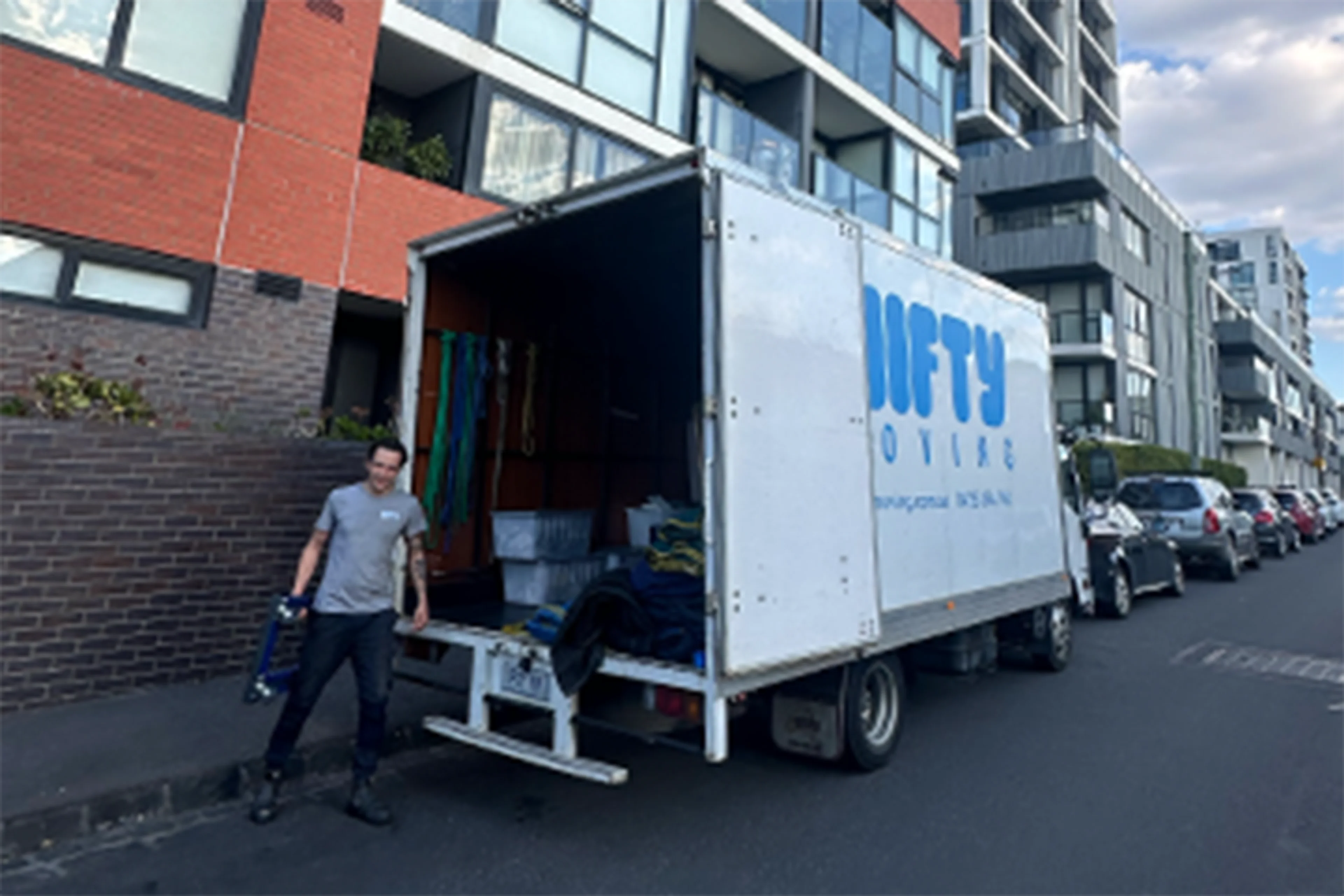 Nifty Moving - Moving Apartment in Melbourne