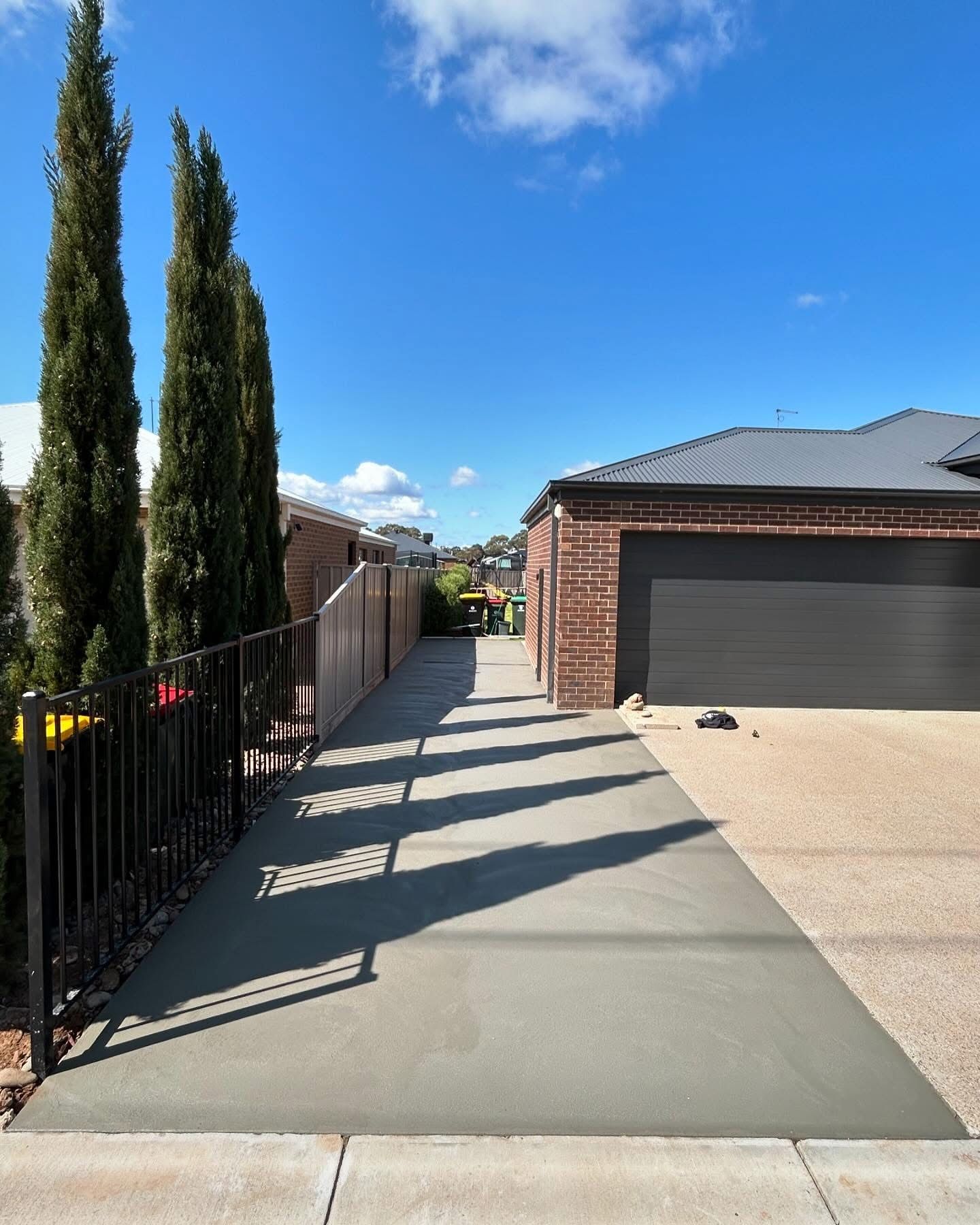OzWalls - Driveway 08
