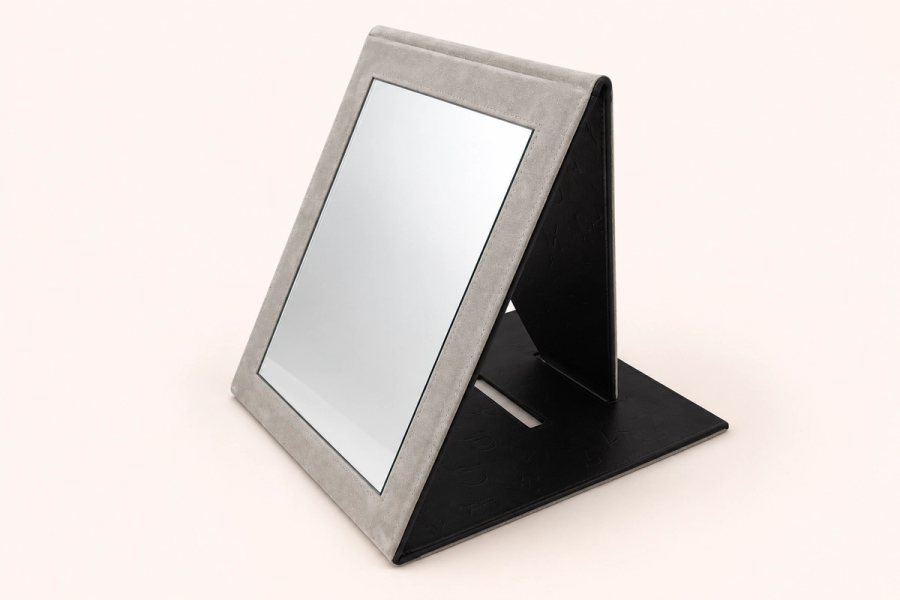 Mirror — foto 1