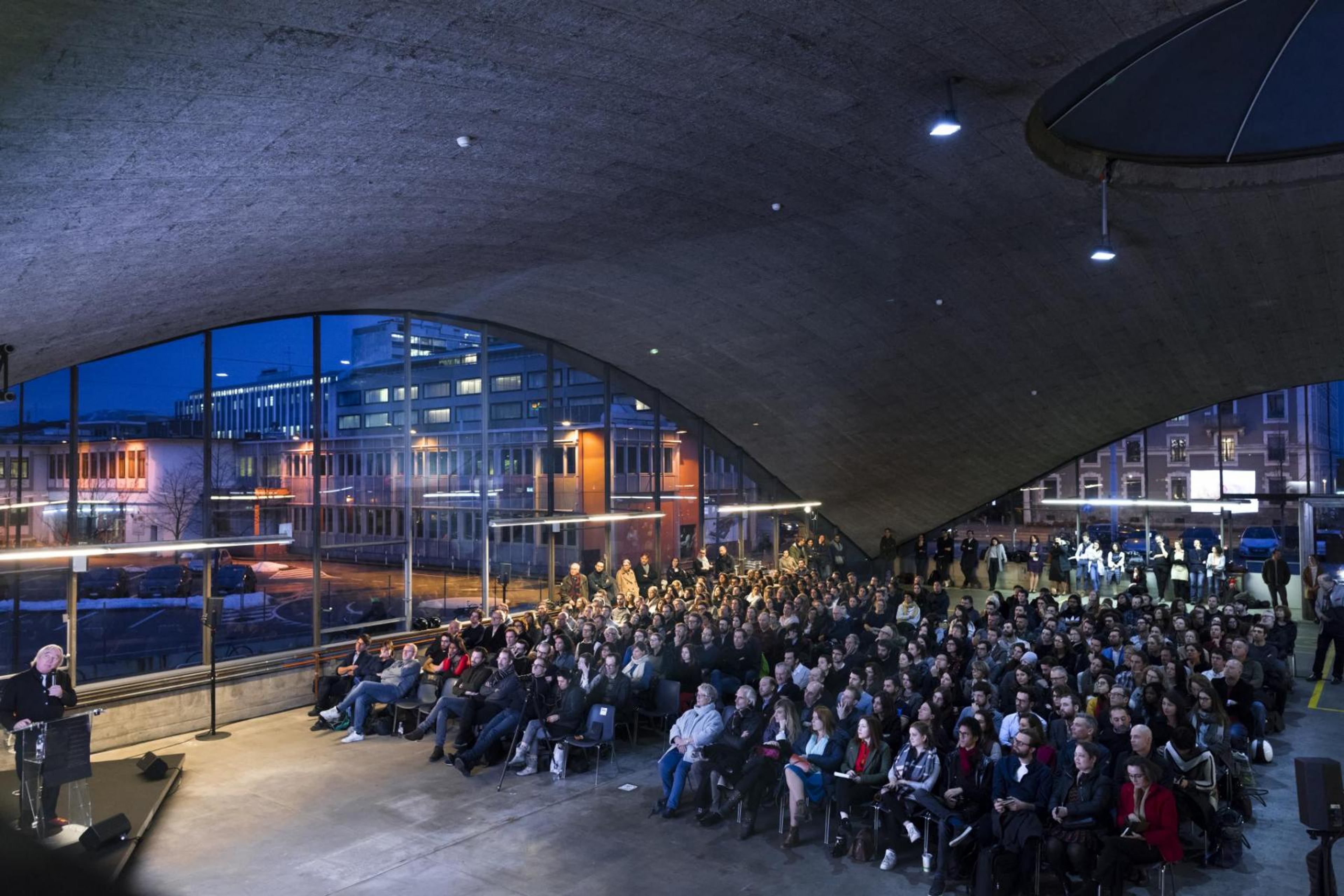 © Fred Merz | lundi13