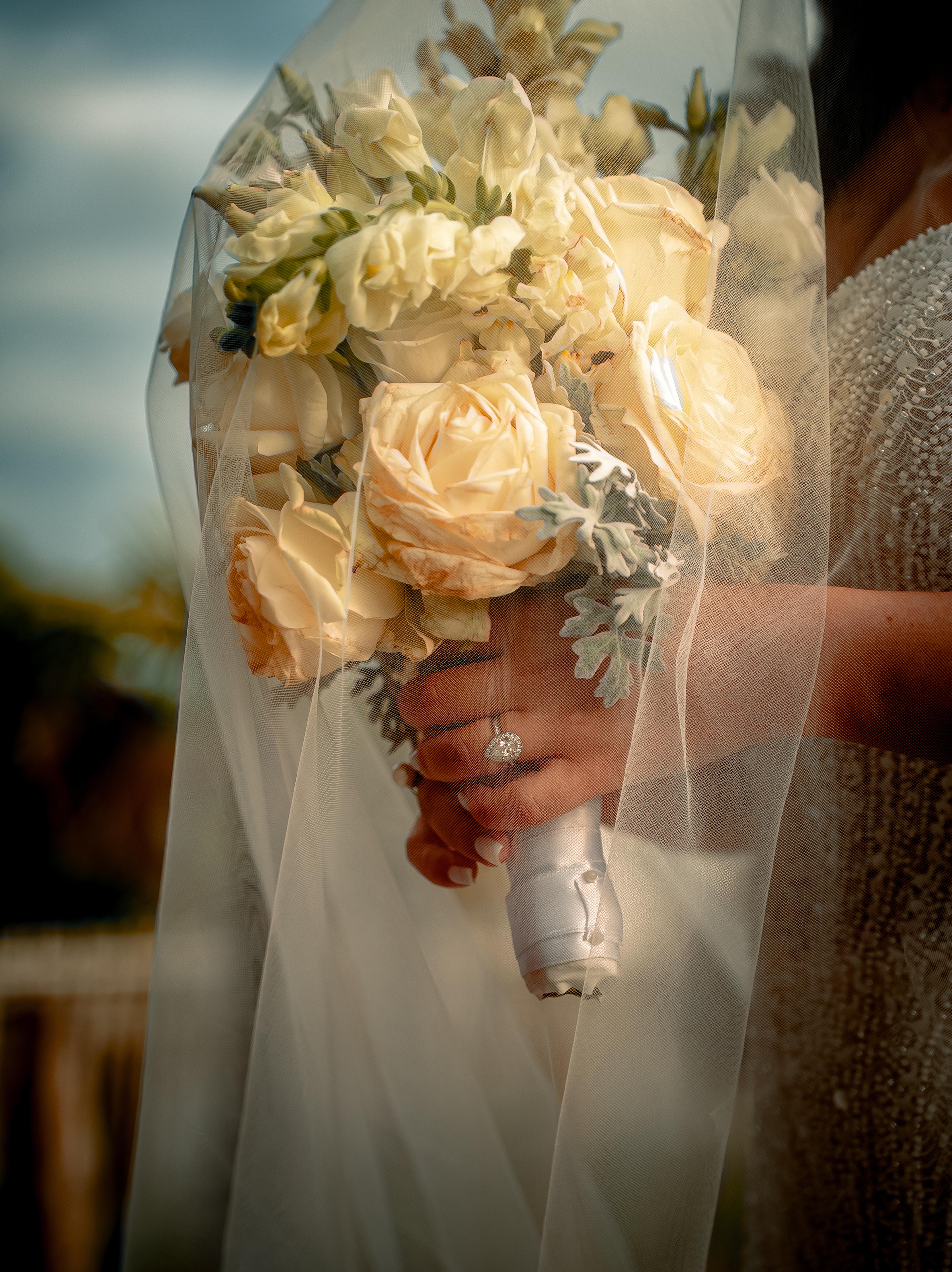Wedding of Loïc & Sandra — L’Orangerie de l’Orée du Bois — love story