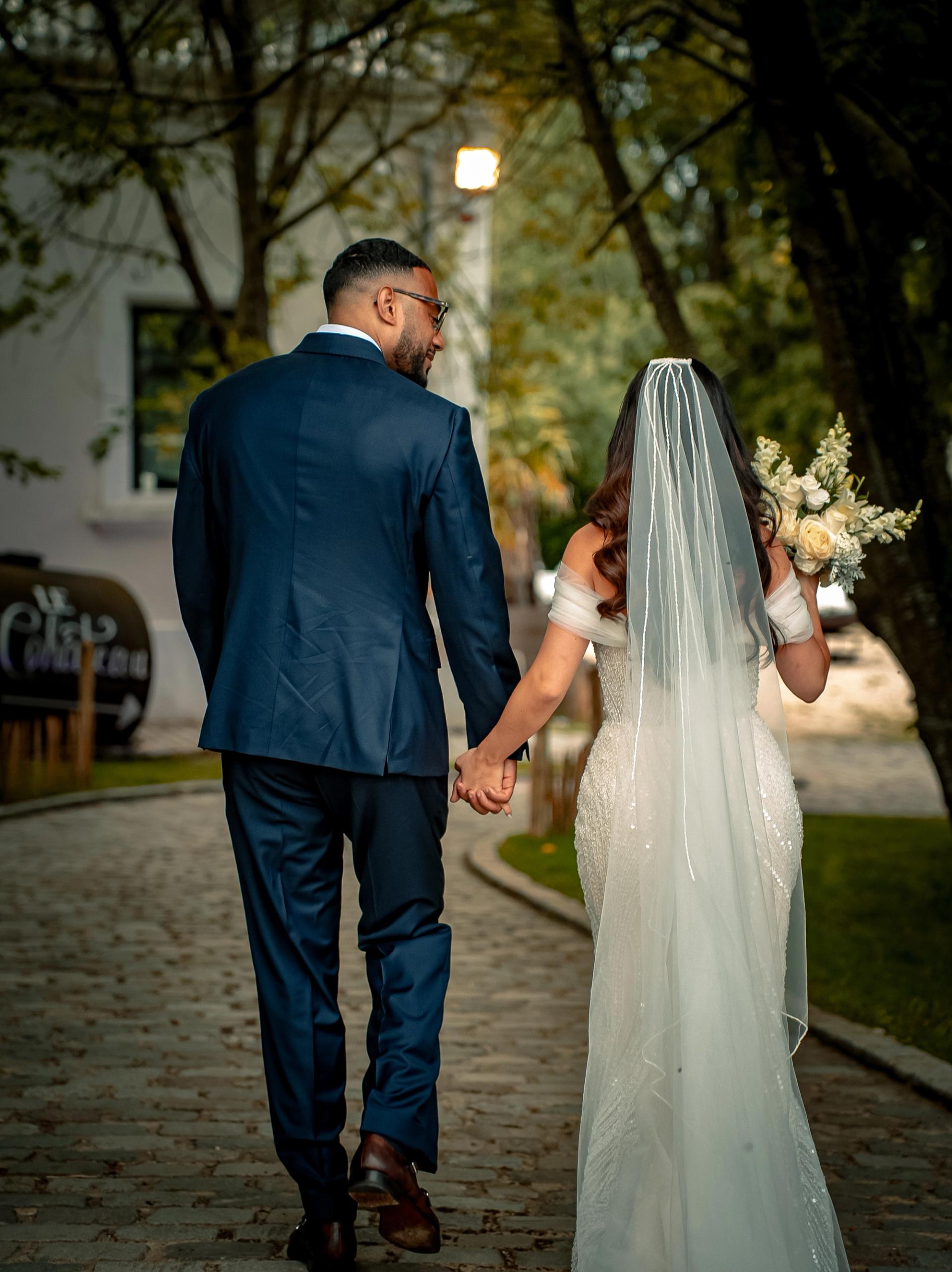 Wedding of Loïc & Sandra — L’Orangerie de l’Orée du Bois — love story