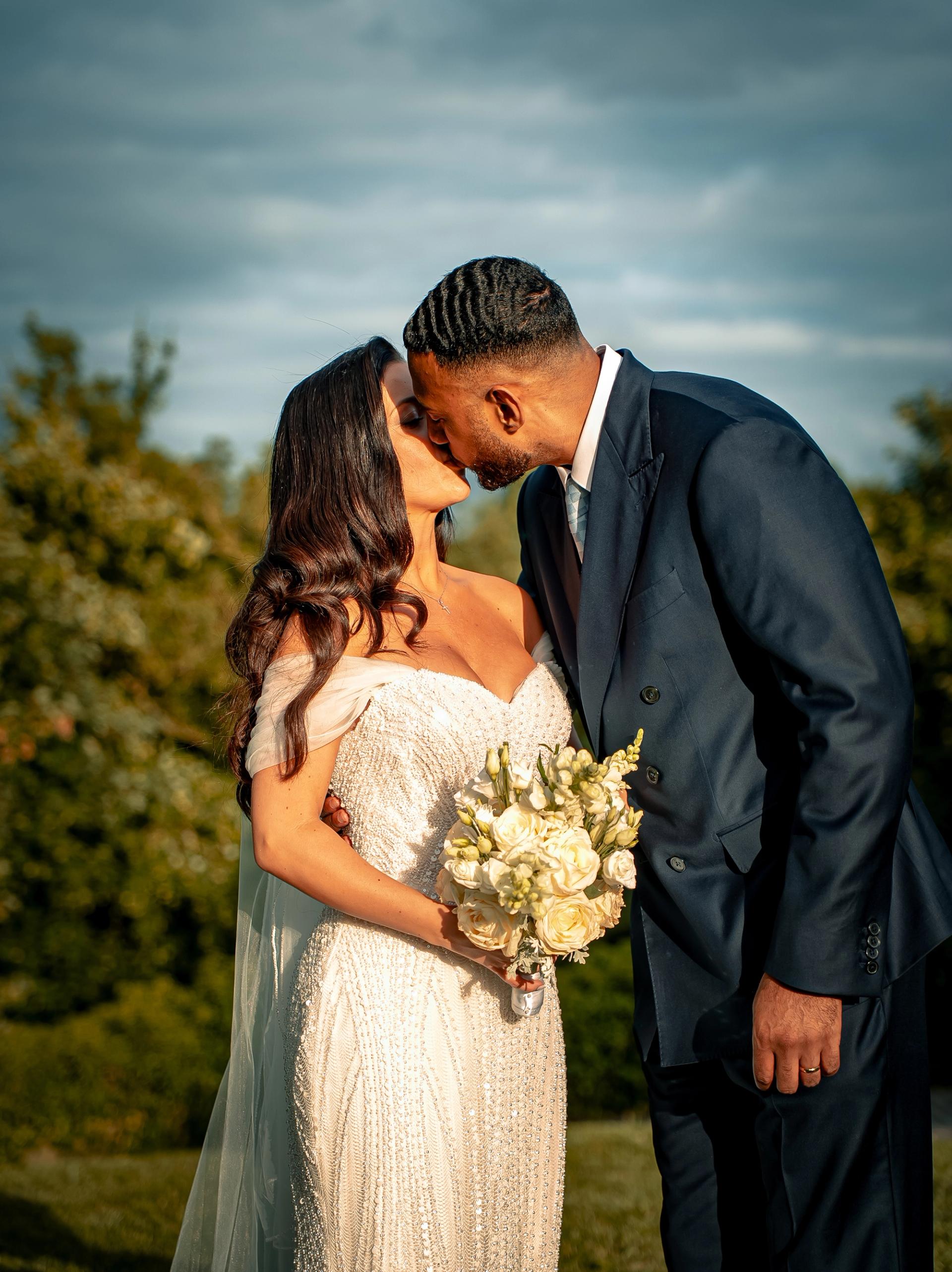 Wedding of Loïc & Sandra — L’Orangerie de l’Orée du Bois — love story