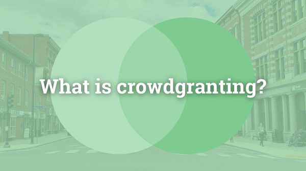 What is crowdgranting?