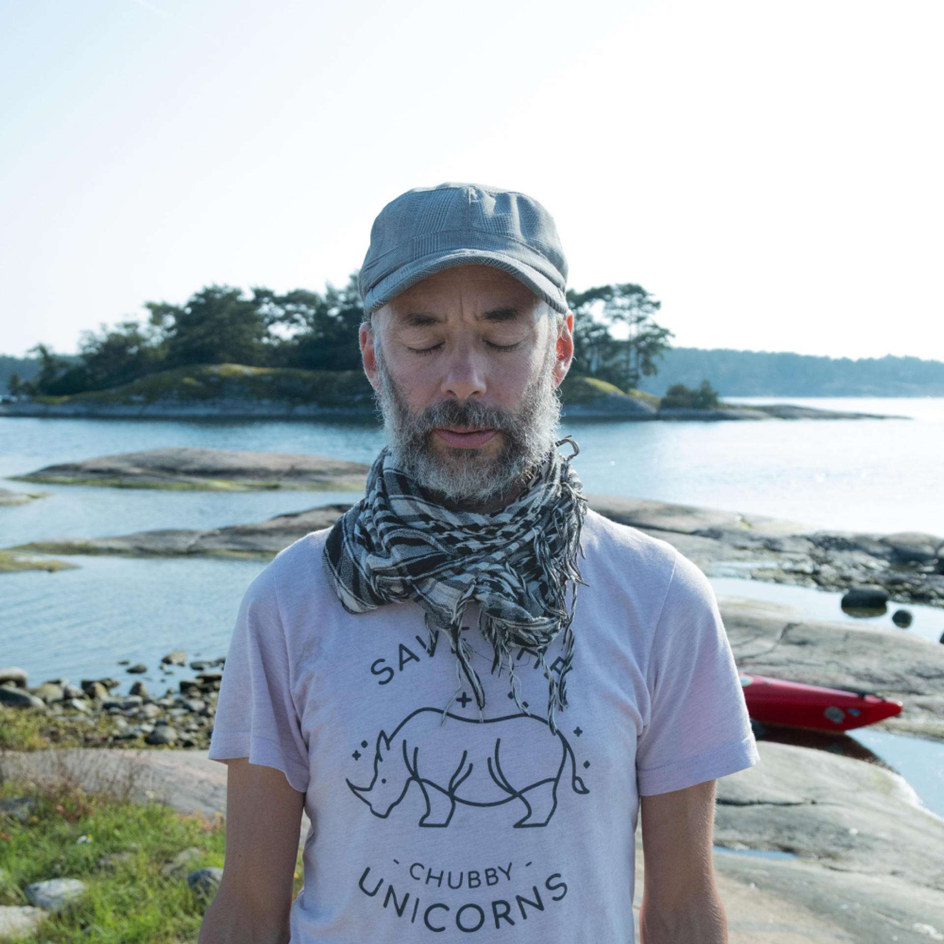 A Picture of a kayaking instructor in the finnish archipelago