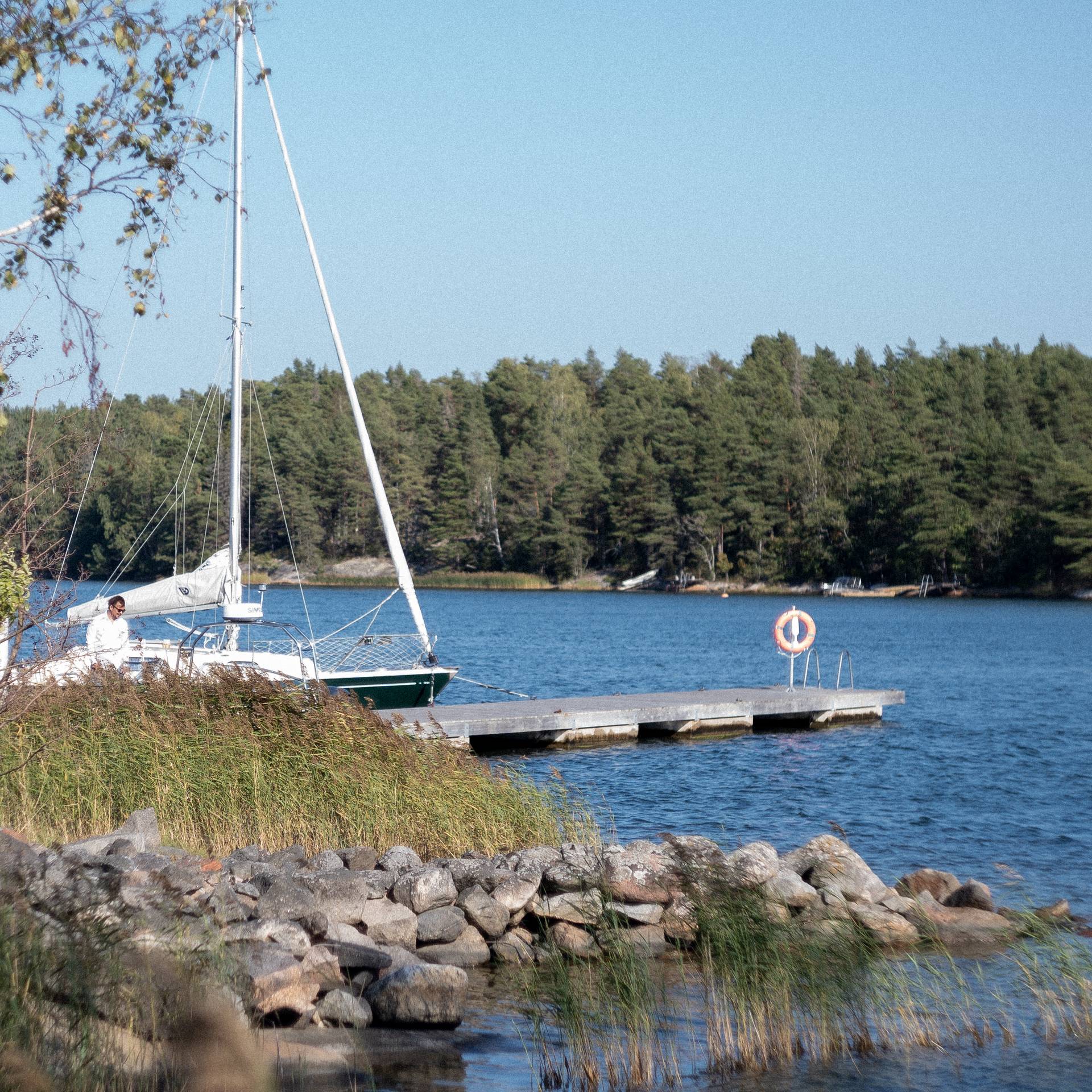 Boats on the shore of Houtskari.
