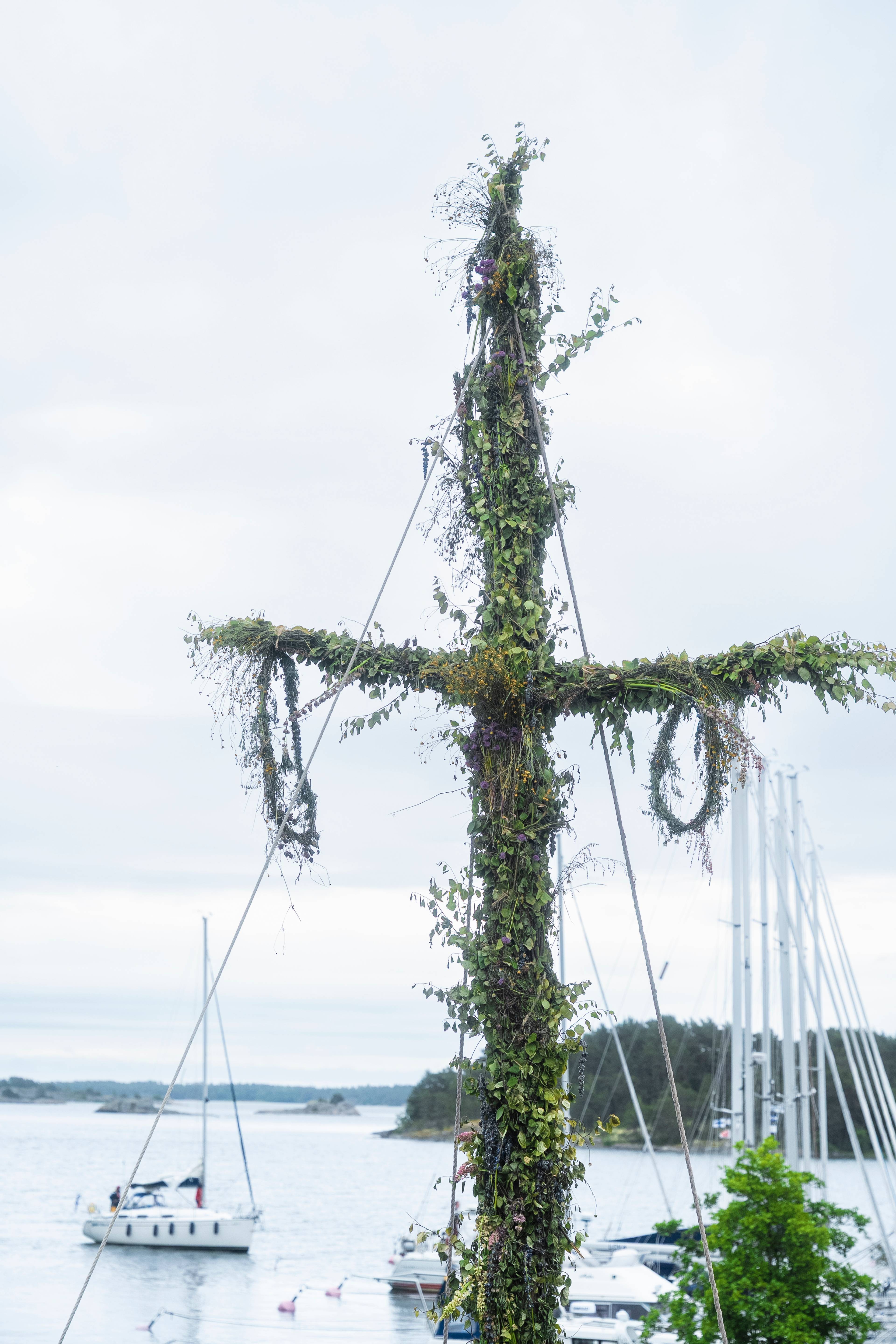 A midsummer pole.