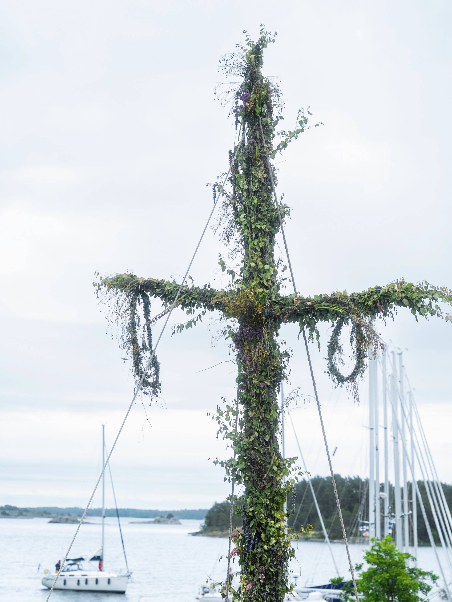 A midsummer pole.