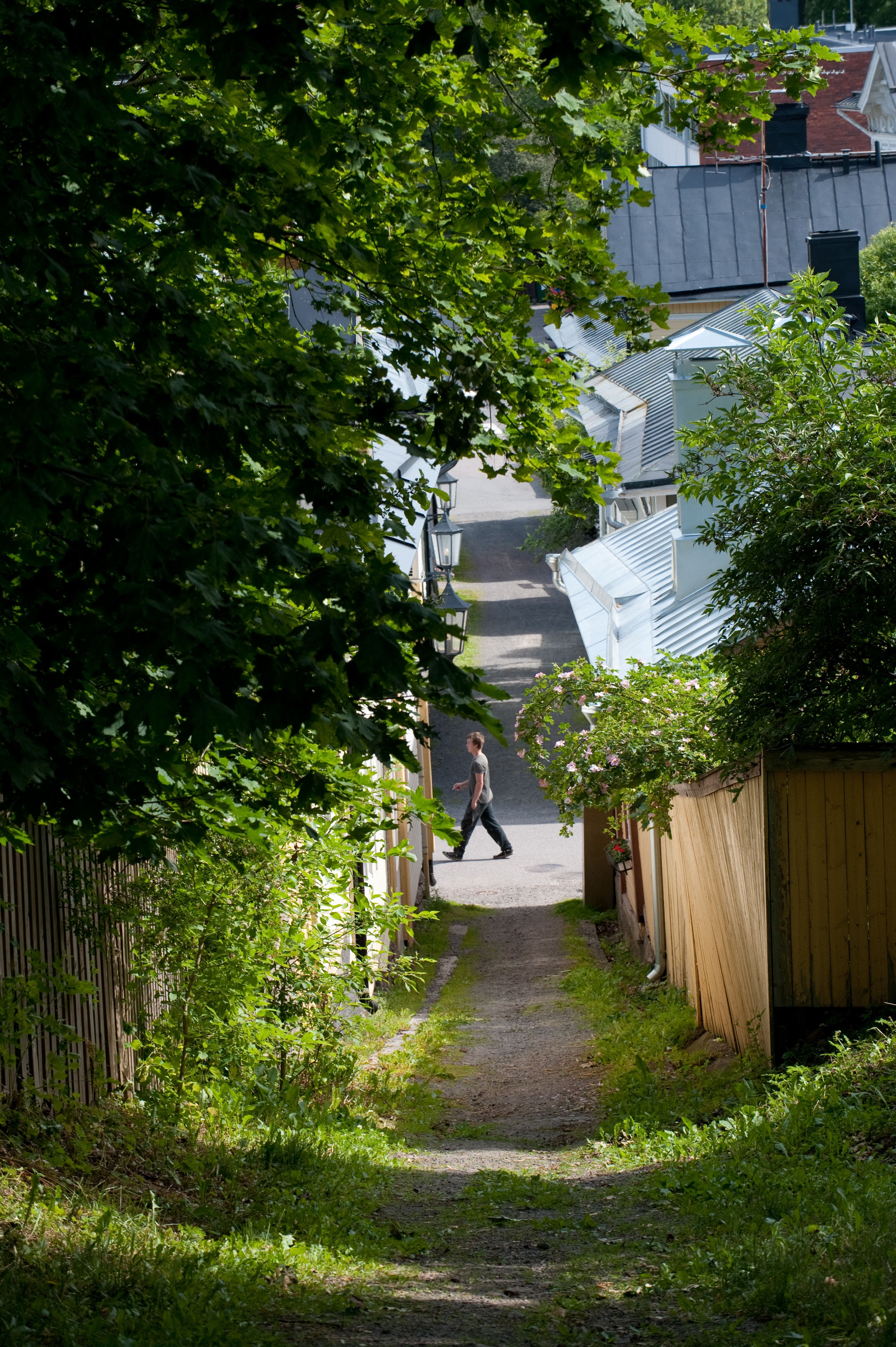 An alley in the town of Naantali.
