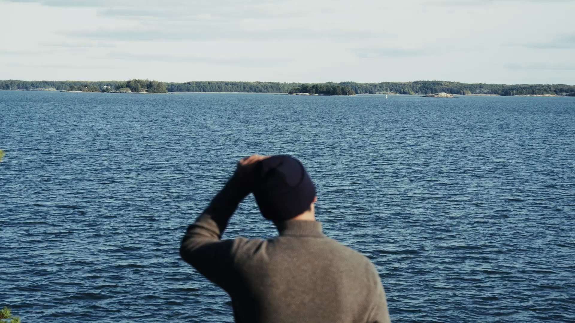 A rocky shoreline of the Finnish archipelago.