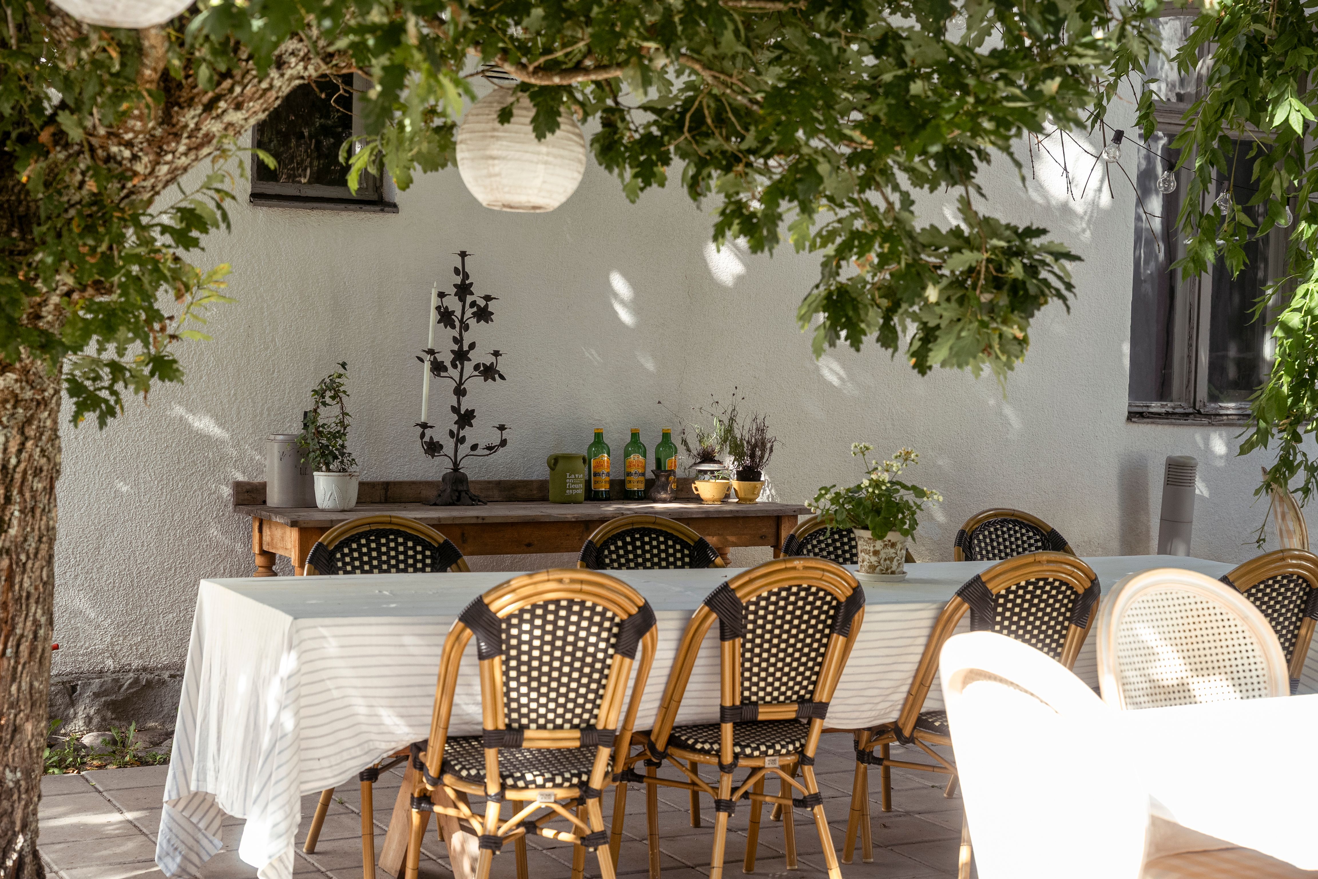 Ullman's Villa dining table