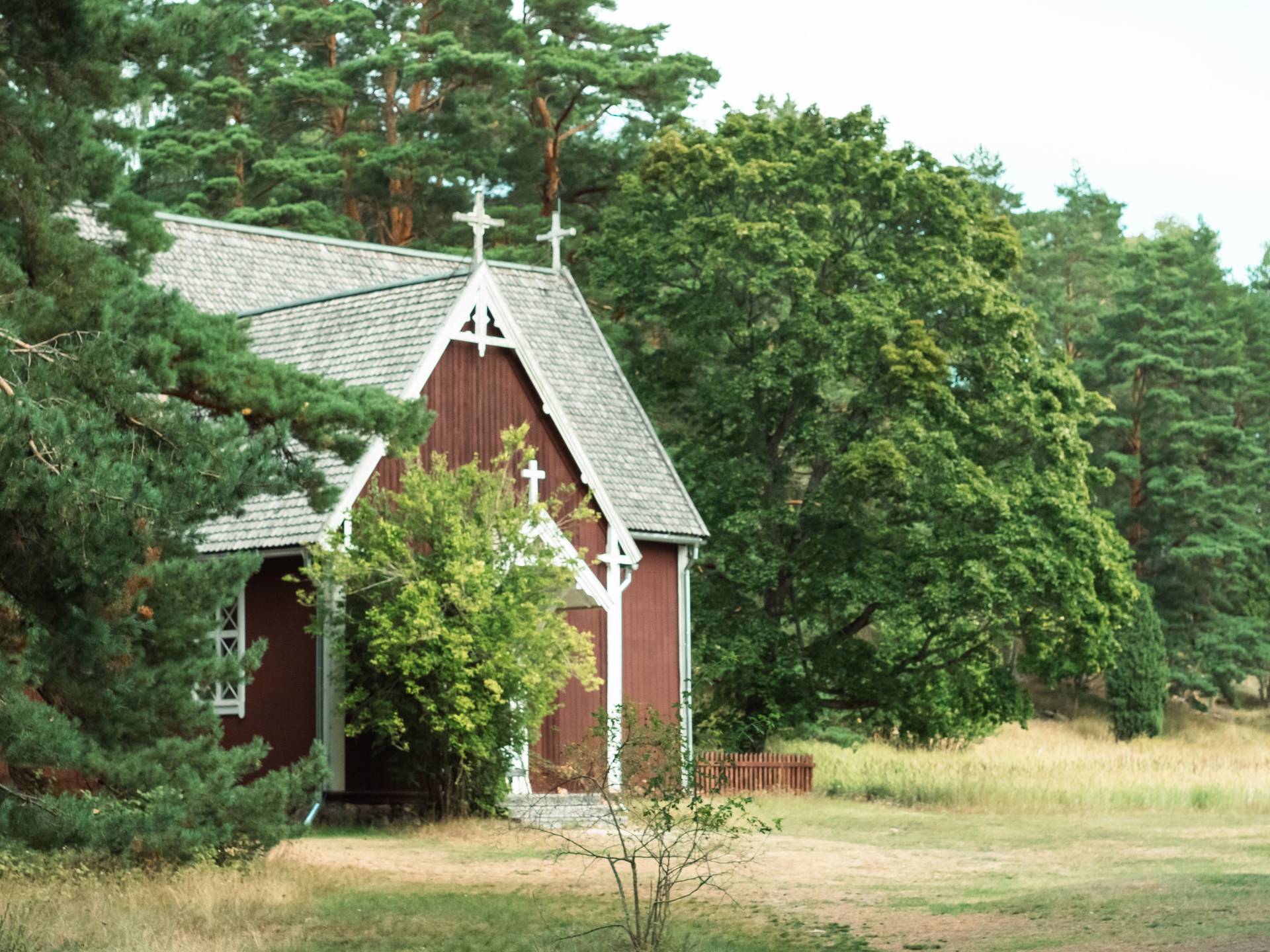 Red wooden Seili church.