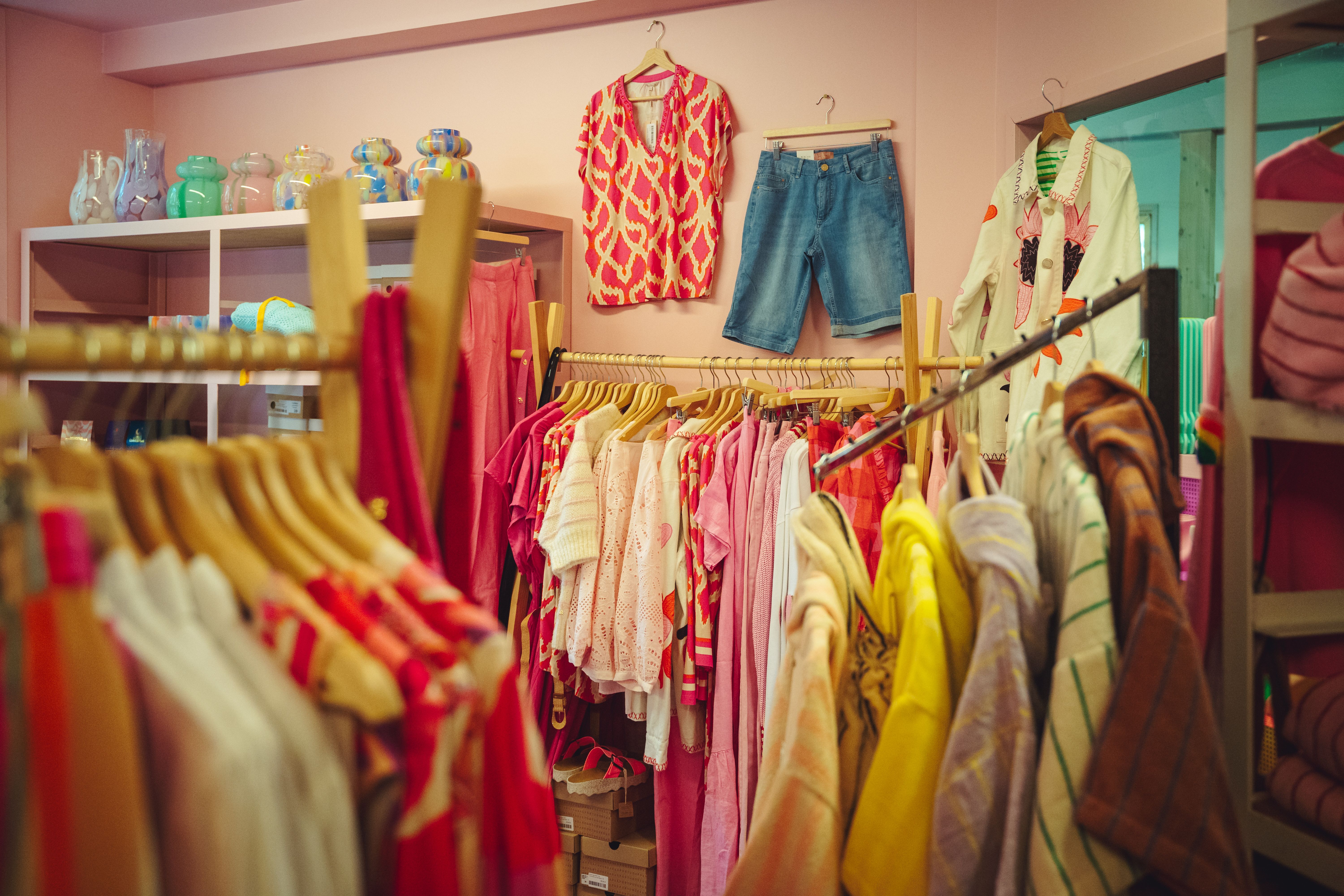 Kustavi Glass village clothing store.
