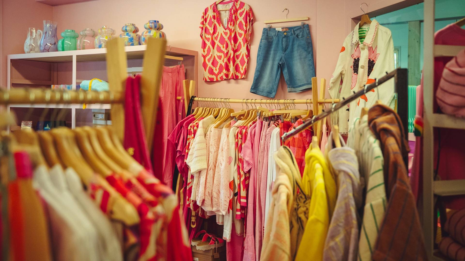 Kustavi Glass village clothing store.