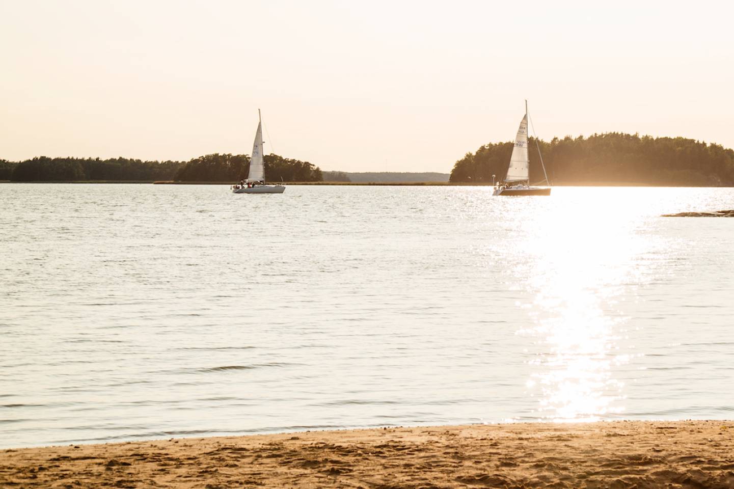 Evening sun at the beach