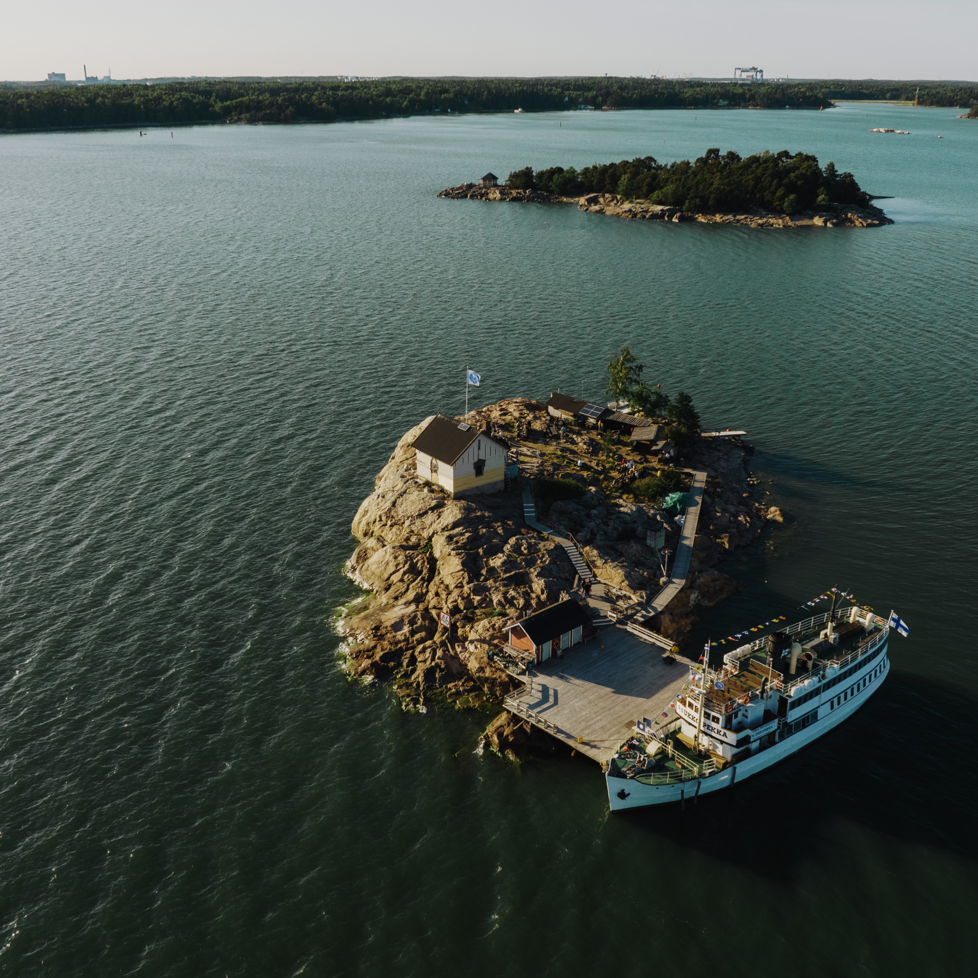 Islands from a birds eye perspective.