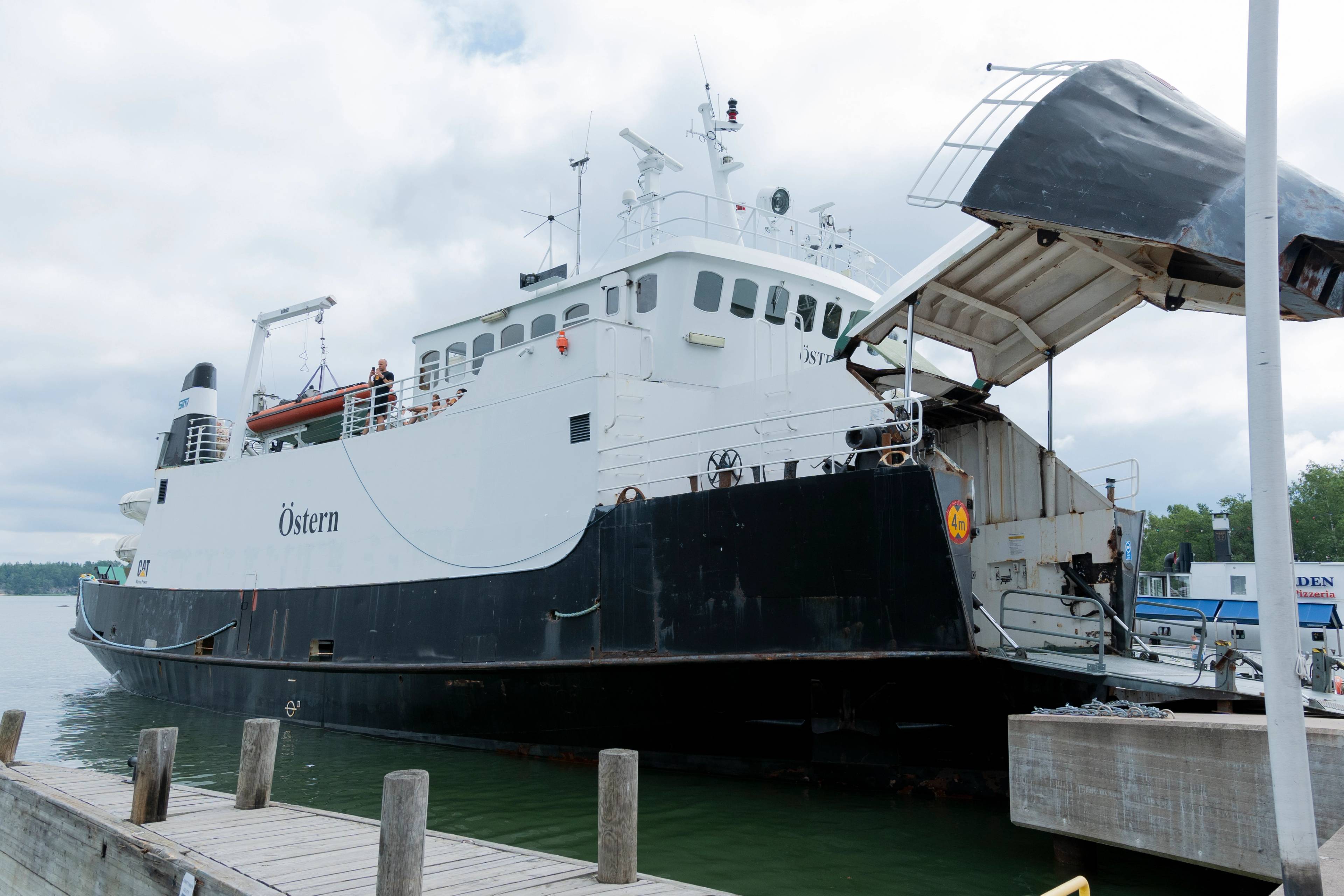 A boat docked in Nauvo.