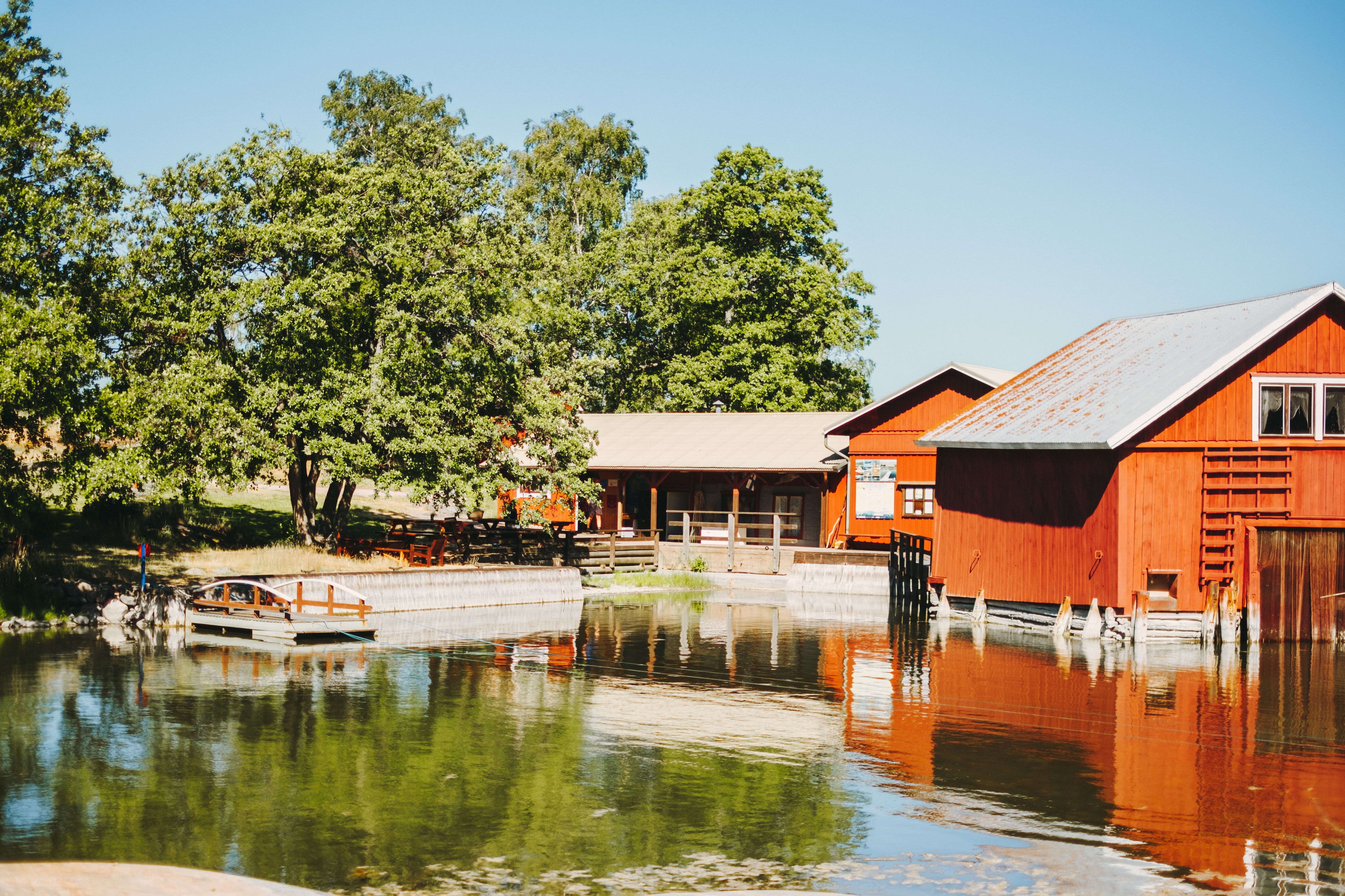 Red wooden houses in Gullkrona harbour