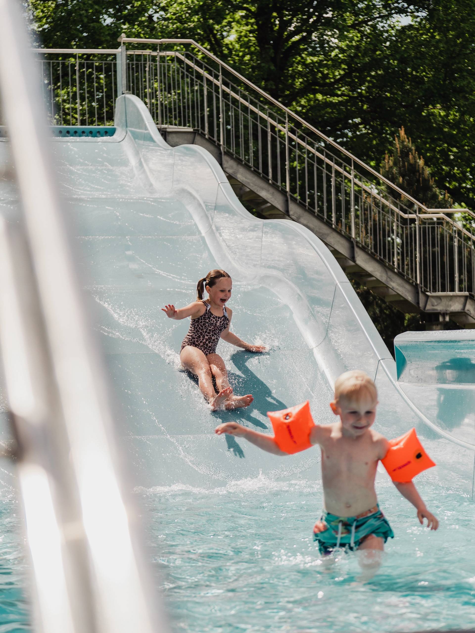 Children in Kupittaa outdiir swiming pool.