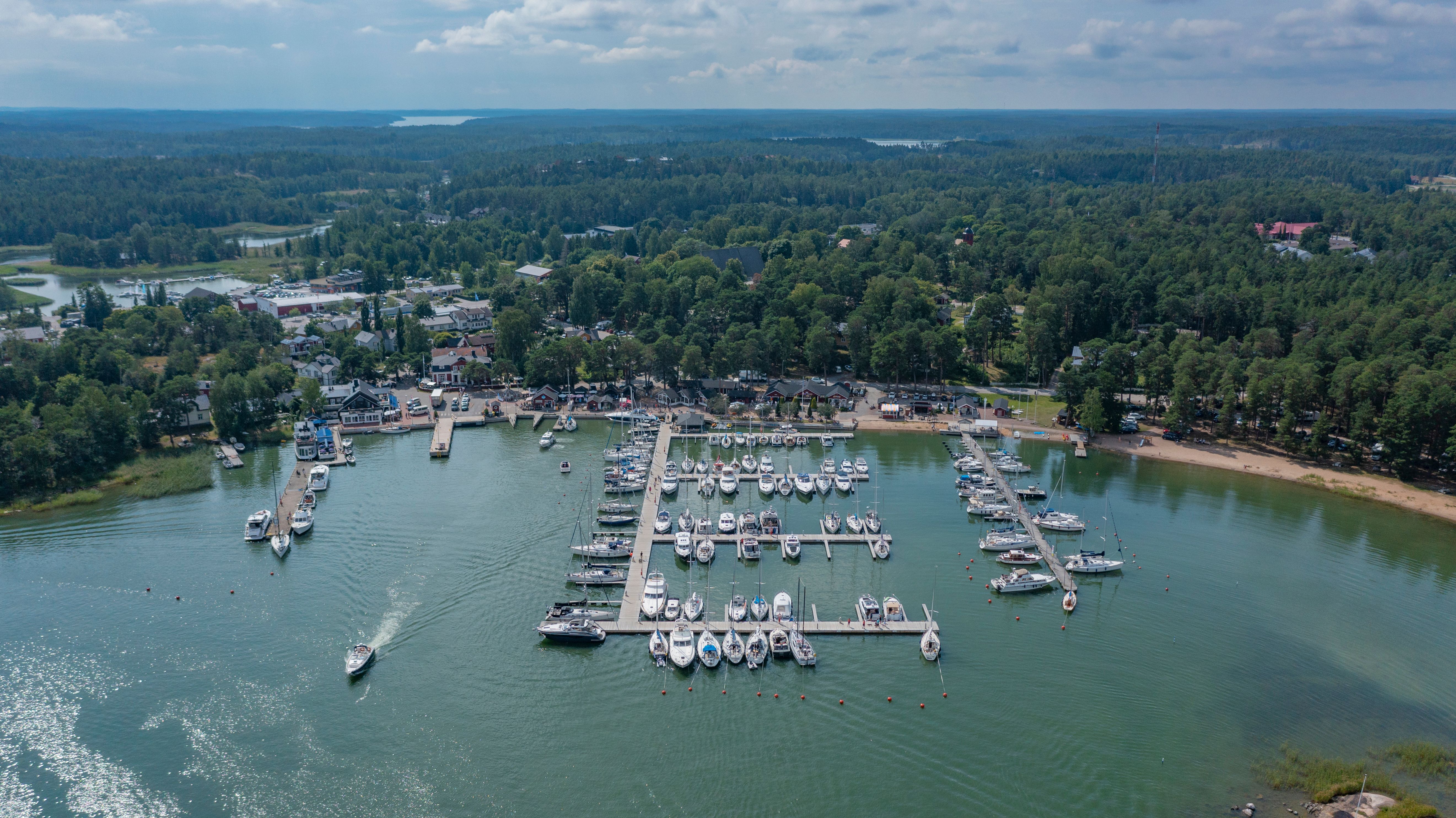 Nauvo harbor with boats.
