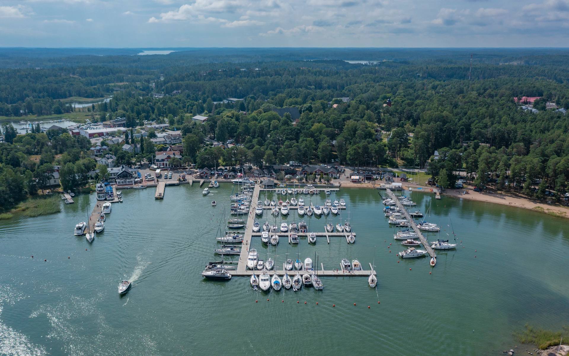 Nauvo harbor with boats.