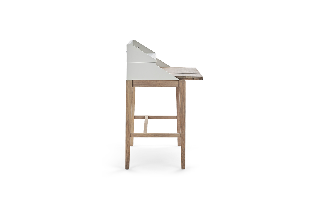 Neptune – Ardingly Desk