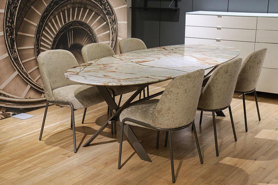 XCS - Table & 6 Chairs