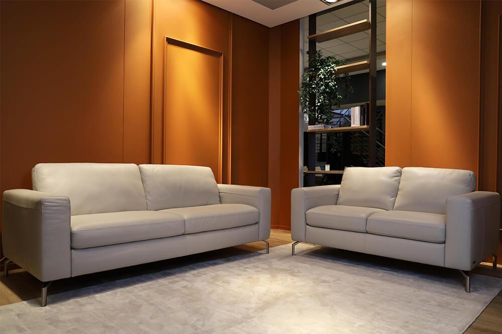 Natuzzi Editions - B845 - 3 + 2 Seater Leather Set