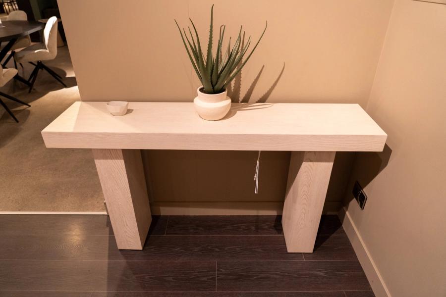 Hooker console table, 150 x 35cm, from the side