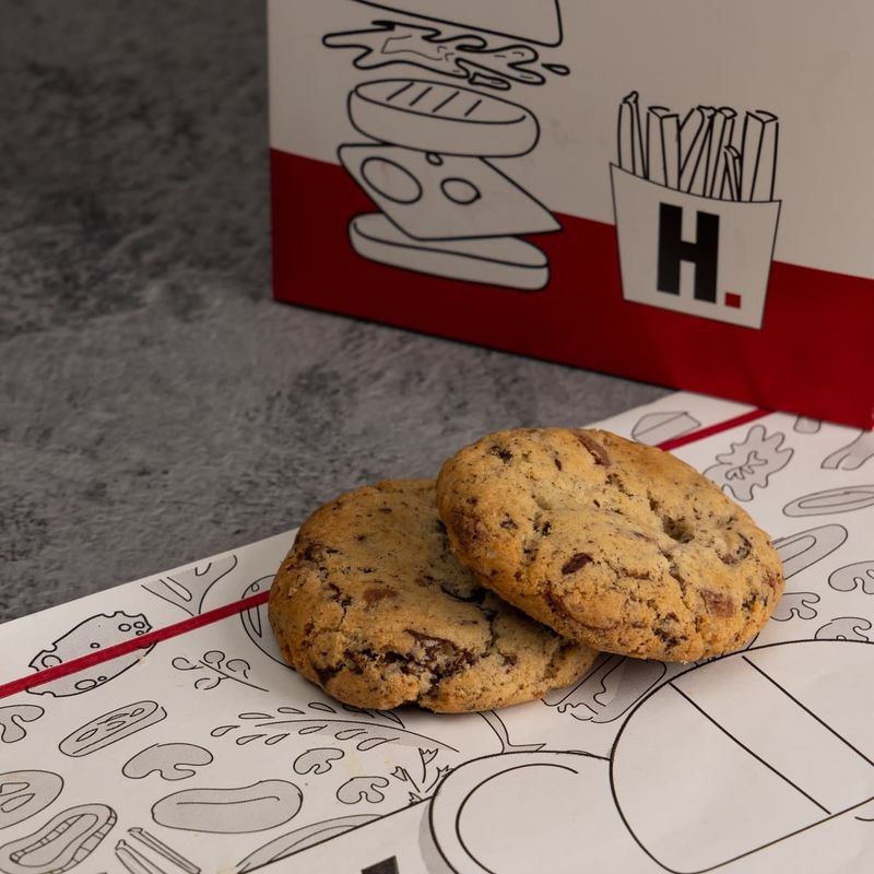 CHOCOLATE CHIP COOKIE WITH SEA SALT
