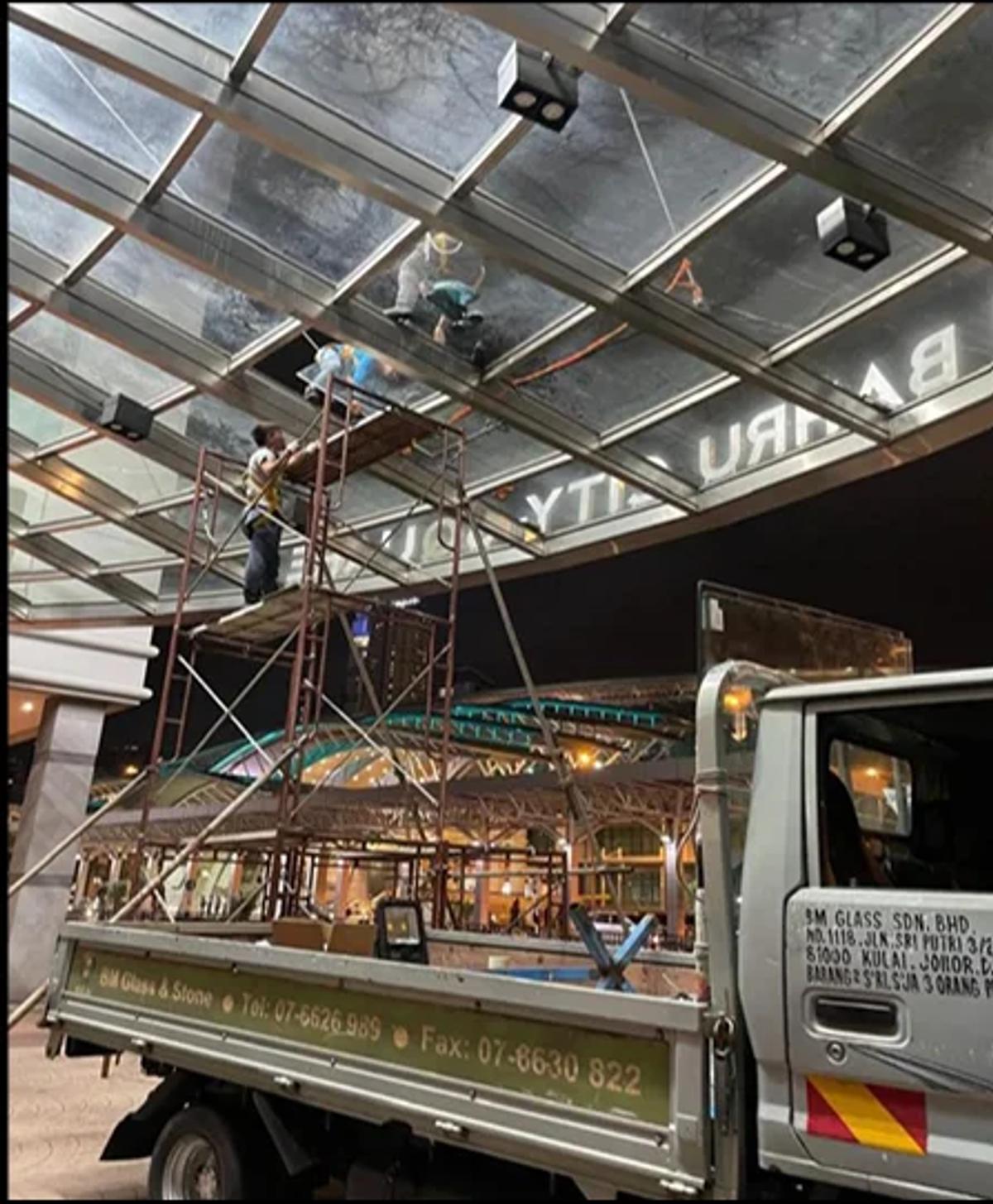 COMMERCIAL — REPLACEMENT GLASS